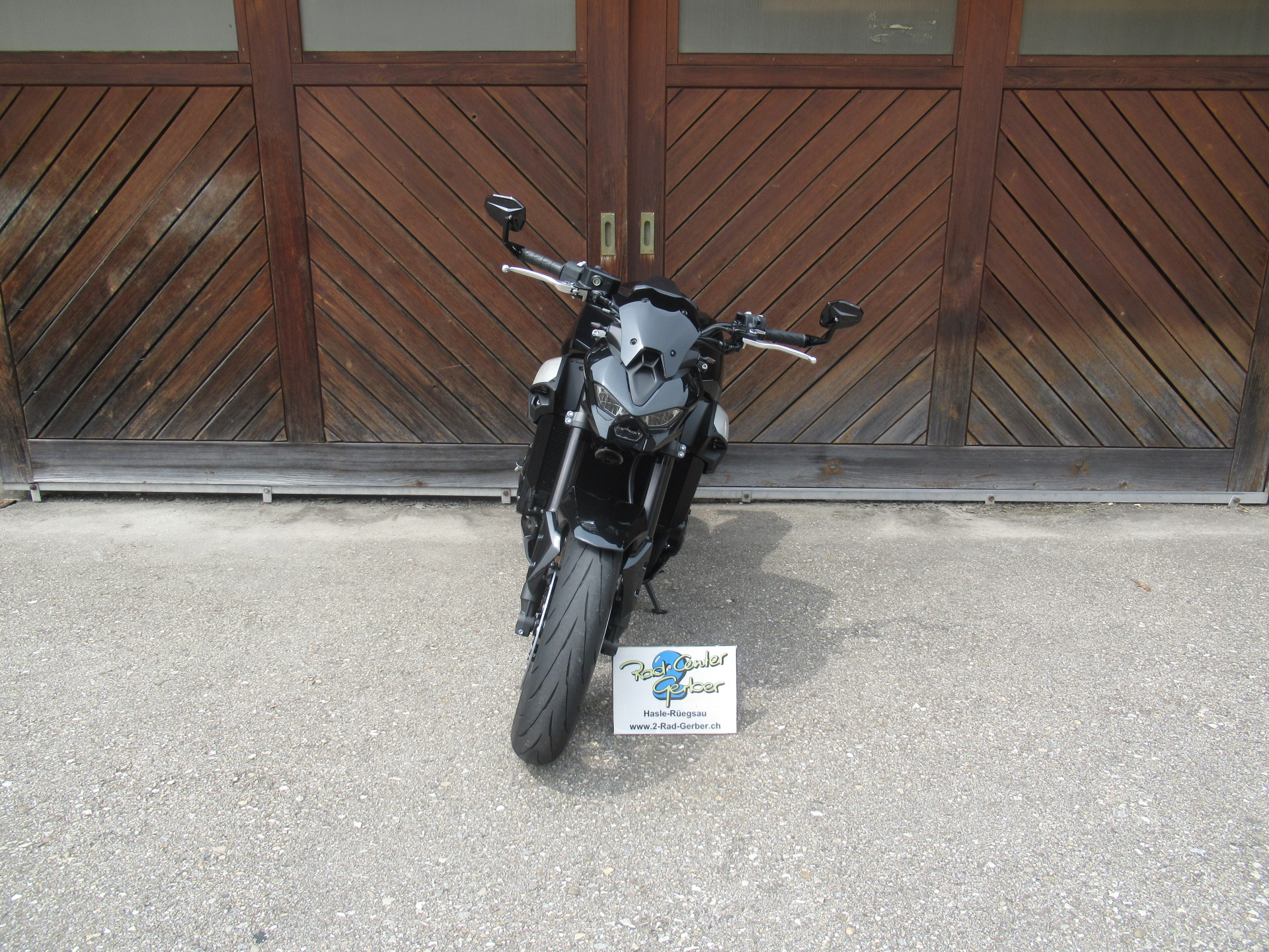 KAWASAKI Z 900-image-2