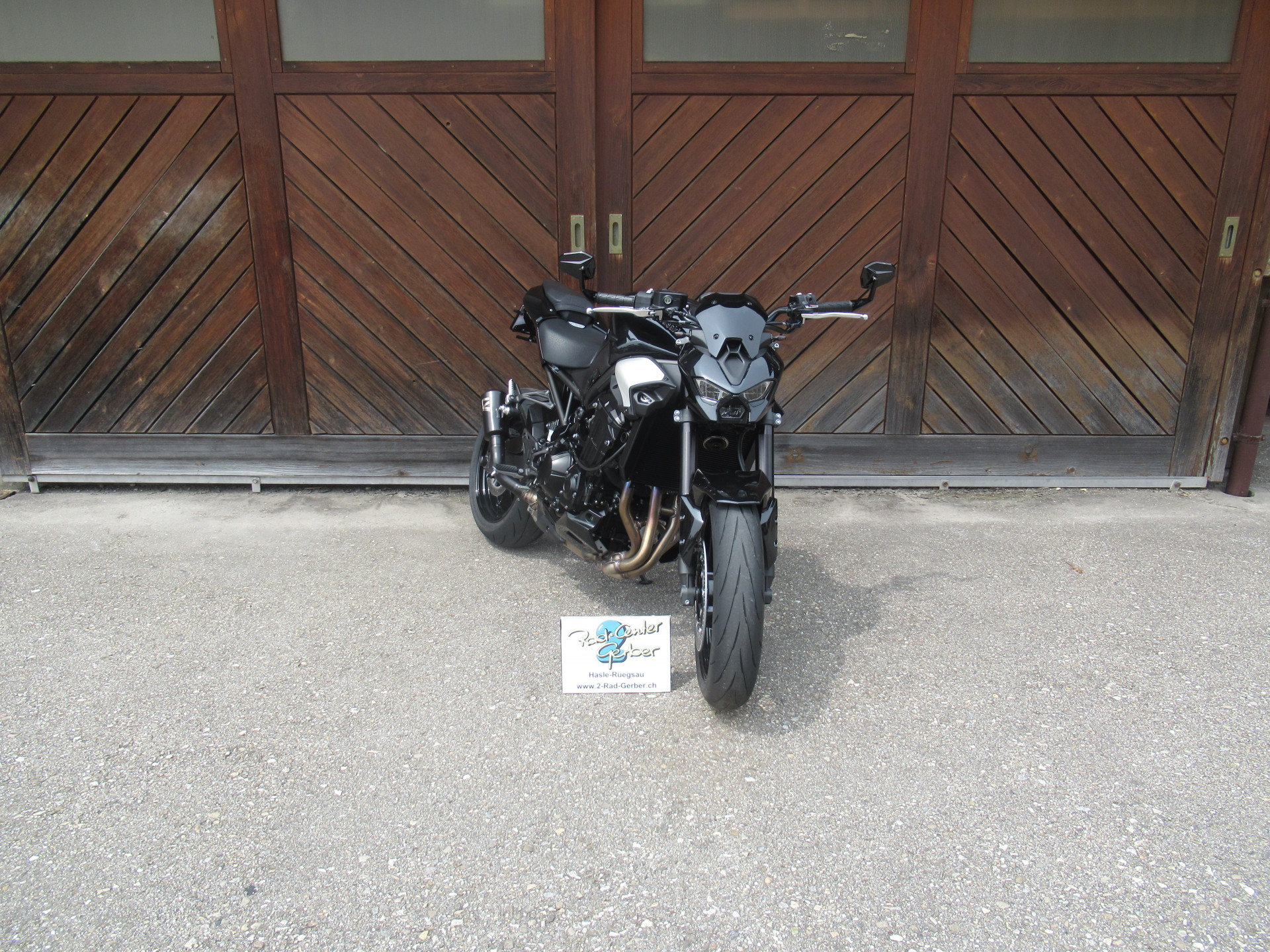 KAWASAKI Z 900-image-4