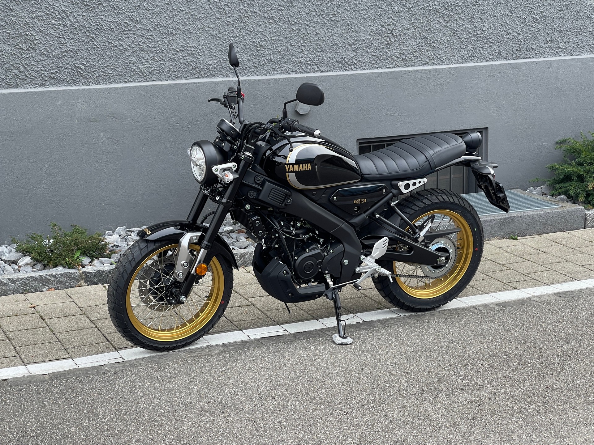 YAMAHA XSR 125 Legacy