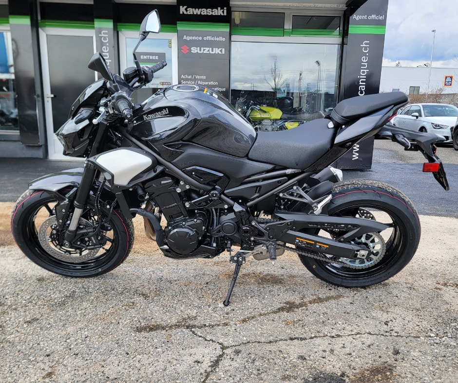 KAWASAKI Z 900 (35kW)-image-7