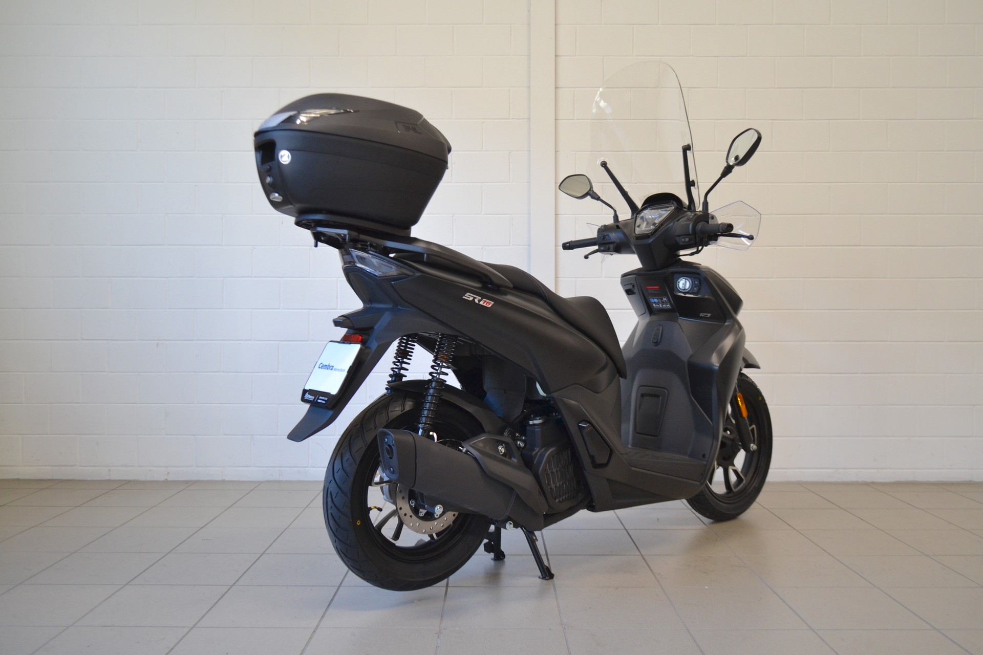 VOGE SR16-showroom-element-3