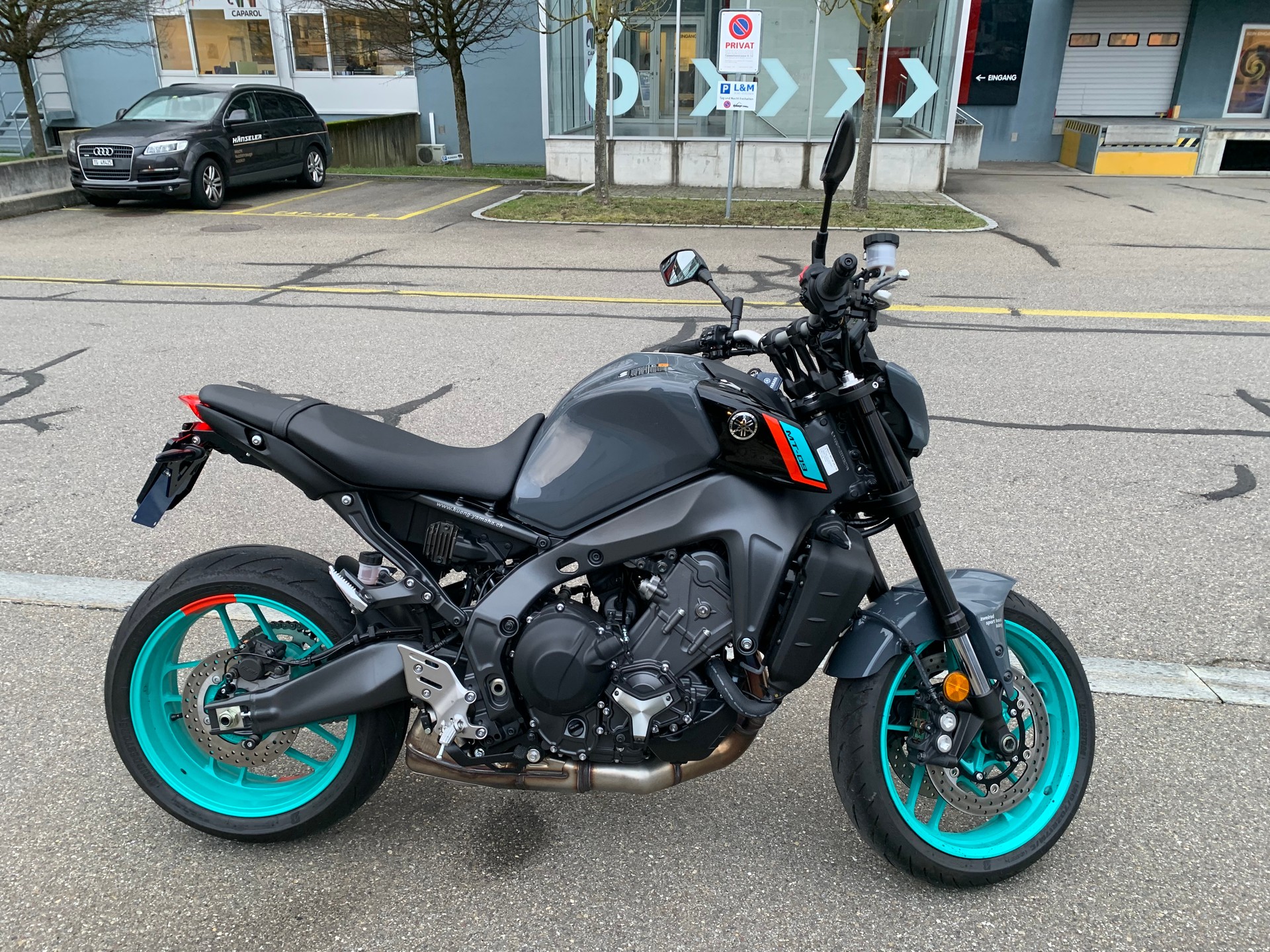 YAMAHA MT-09-image-1