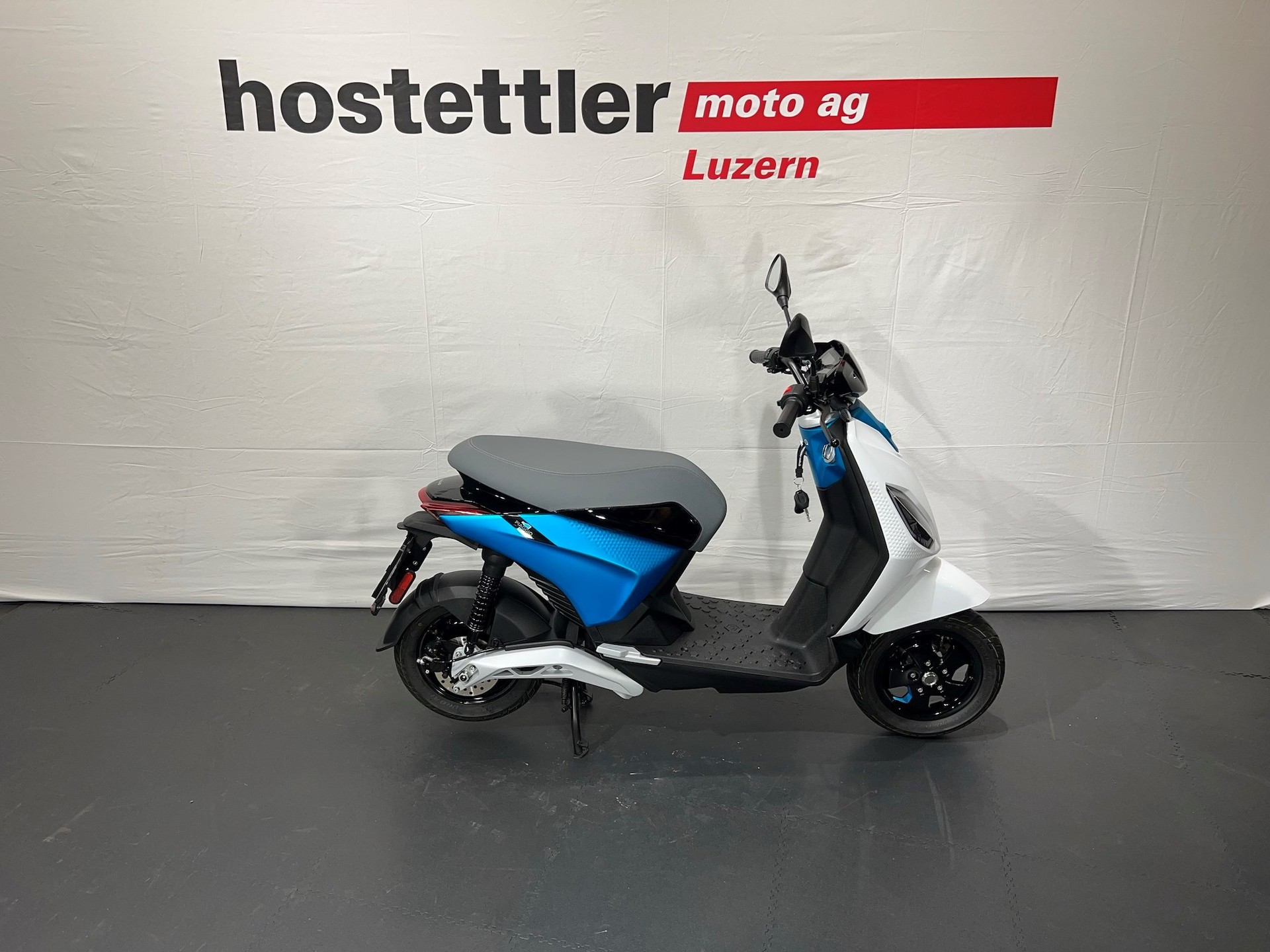 PIAGGIO 1 Active-showroom-element-1