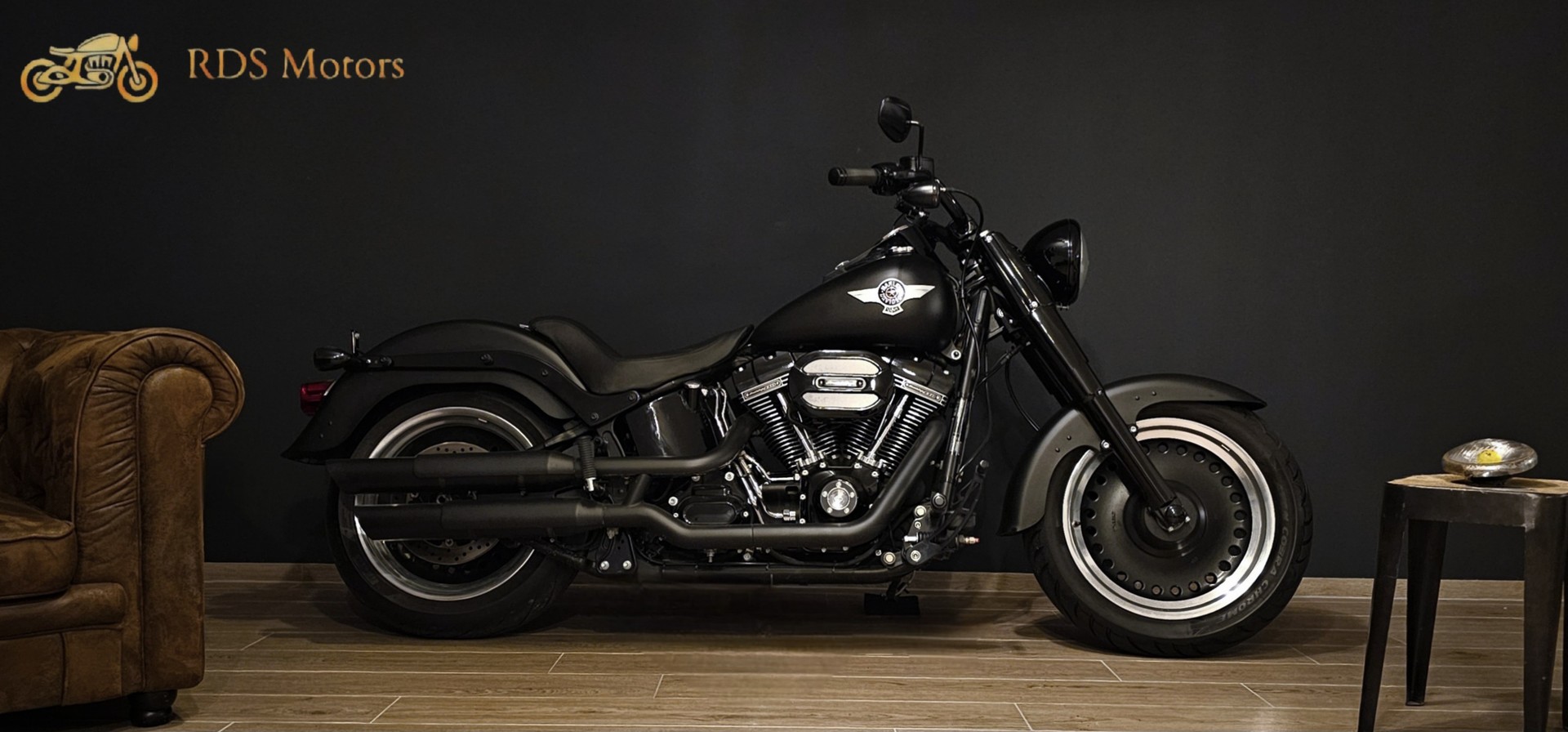 HARLEY-DAVIDSON FLSTFBS Fat Boy S Special ABS-showroom-element-1