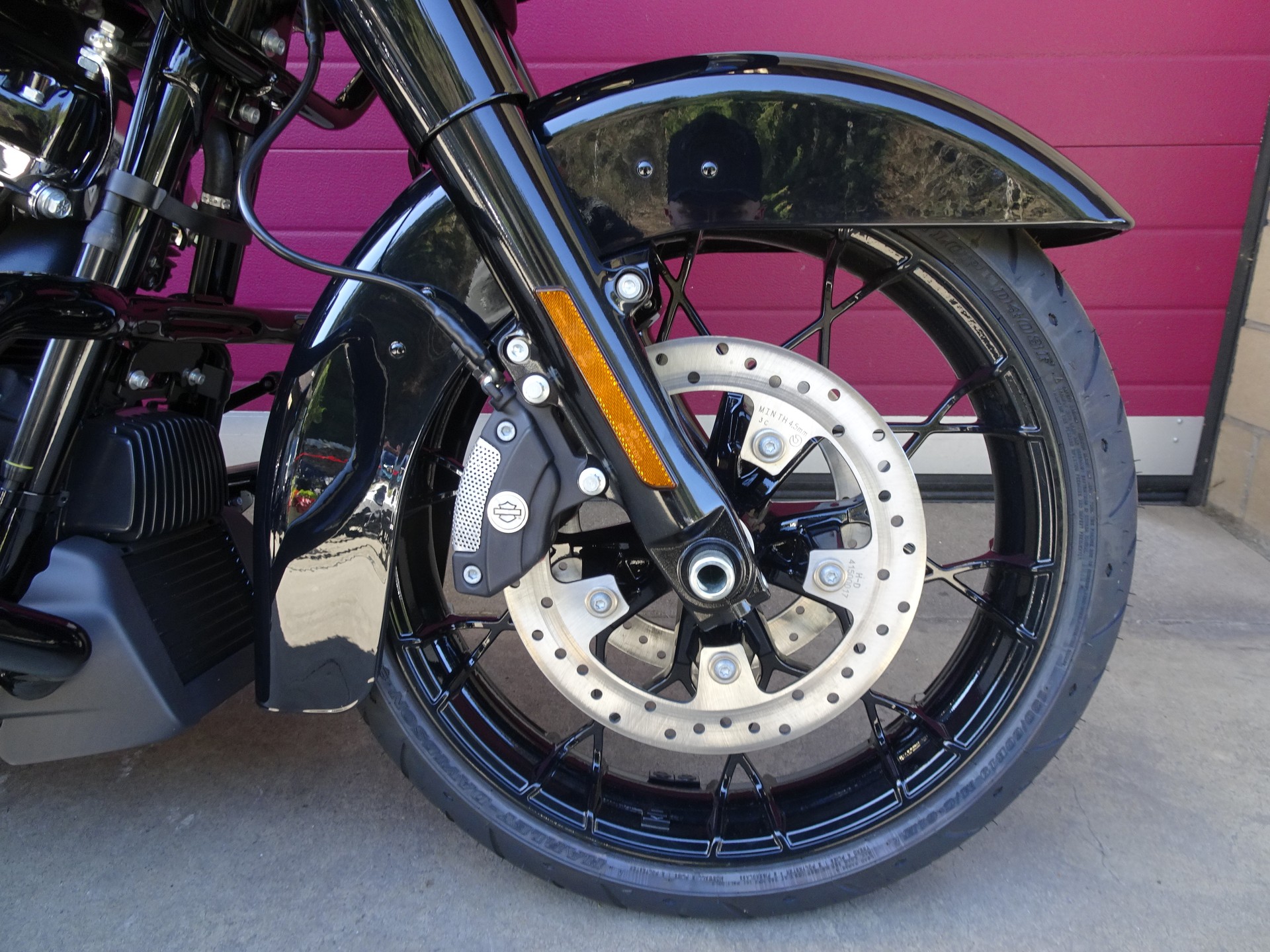 HARLEY-DAVIDSON FLTRXS Road Glide Special  Black Finish 114-showroom-element-1