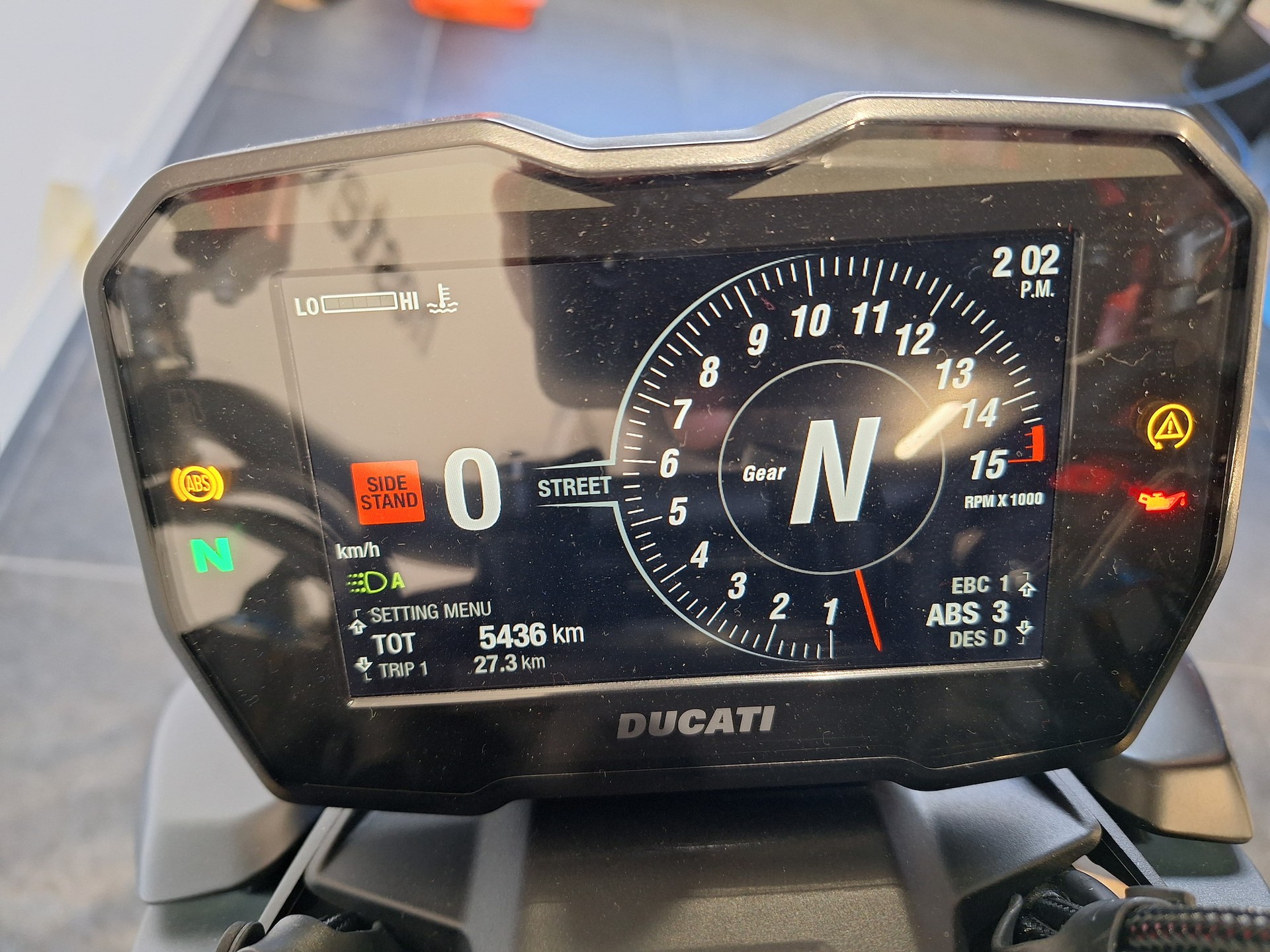 DUCATI Streetfighter V4 S-image-1