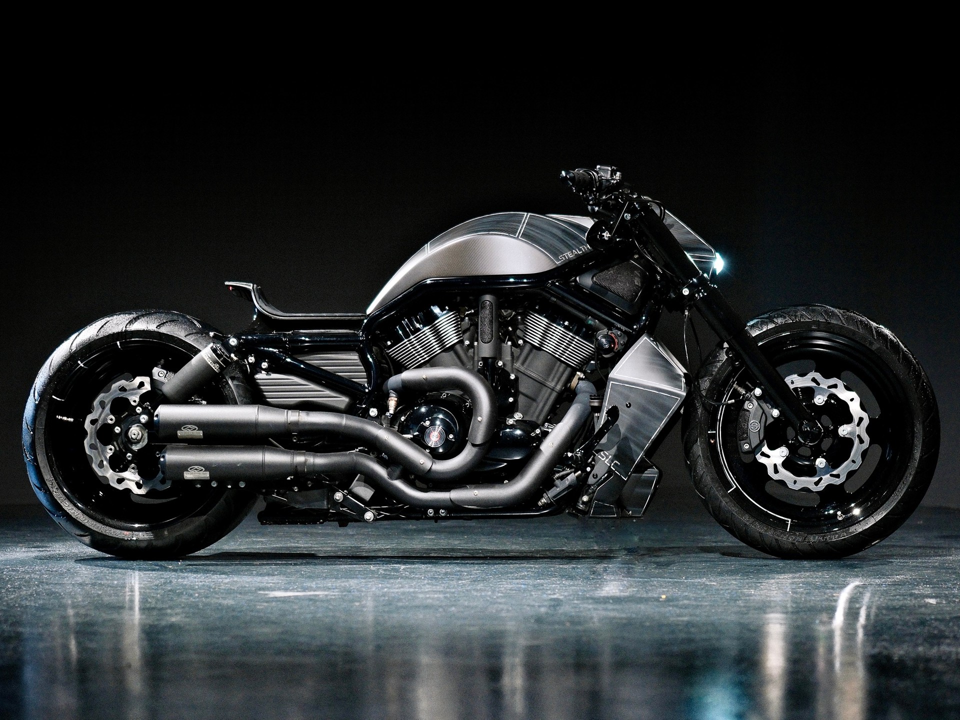 HARLEY-DAVIDSON VRSCDX Night Rod Special-showroom-element-1