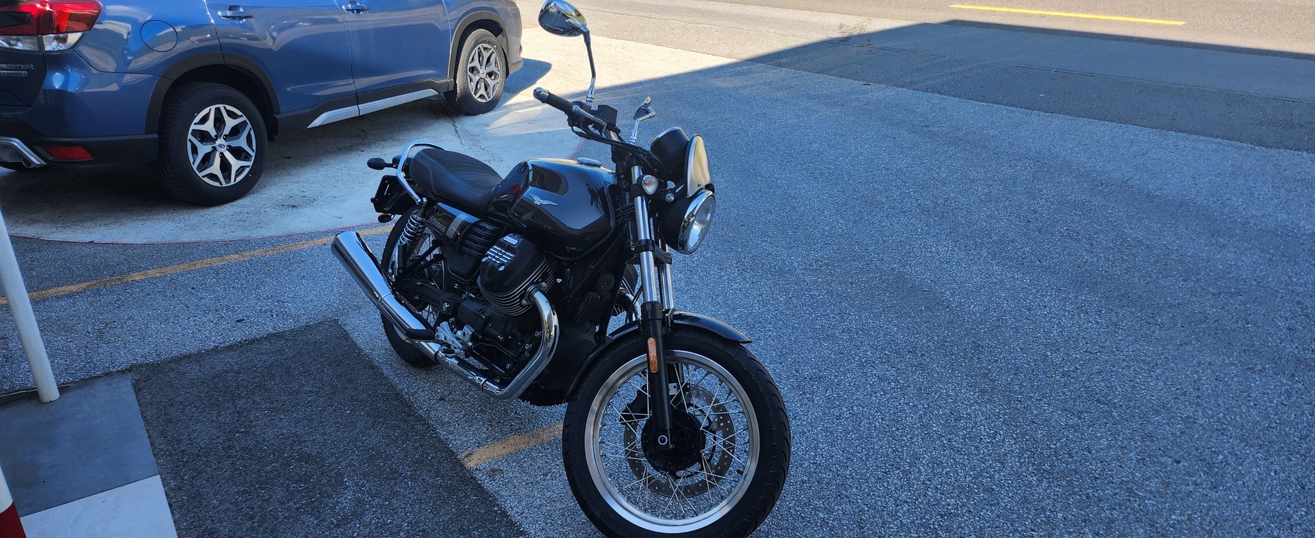 MOTO GUZZI V7 III Special 750 ABS-showroom-element-1