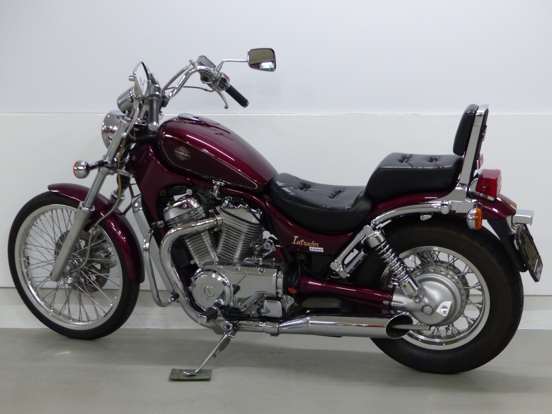 SUZUKI VS 750 GLP Intruder-showroom-element-3