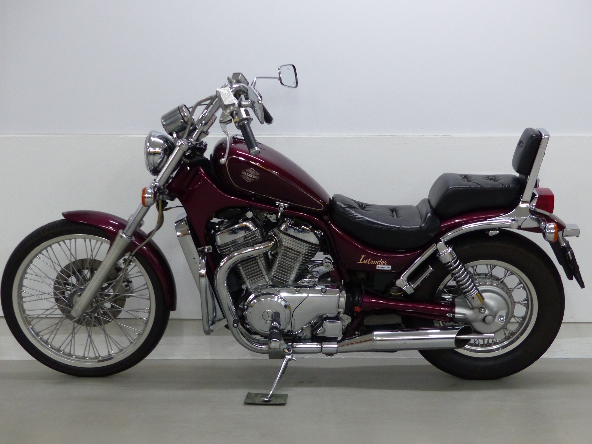 SUZUKI VS 750 GLP Intruder-showroom-element-2