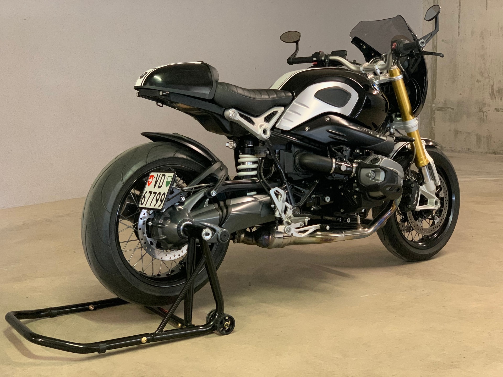 BMW R nineT ABS-image-1