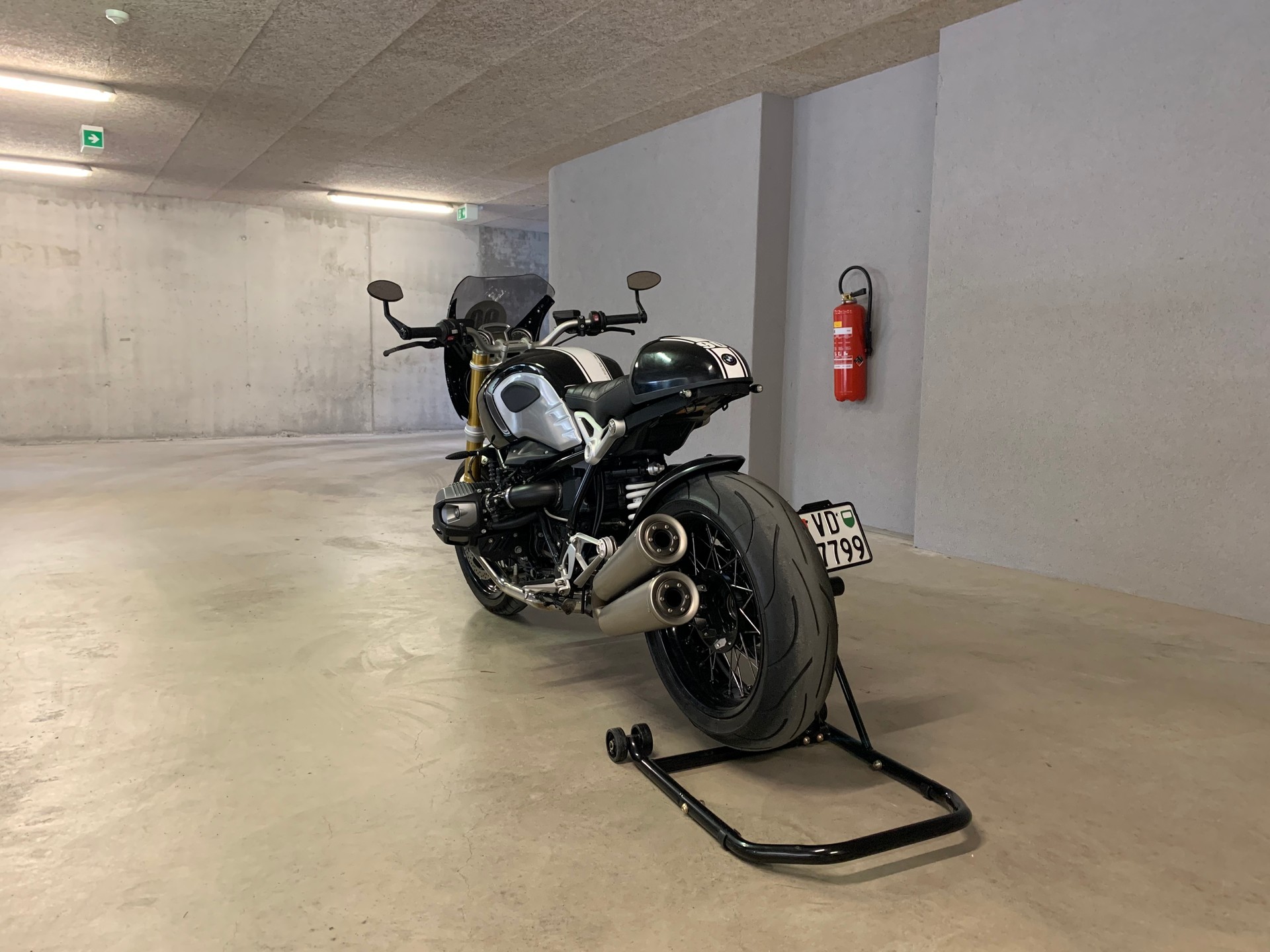BMW R nineT ABS-image-6