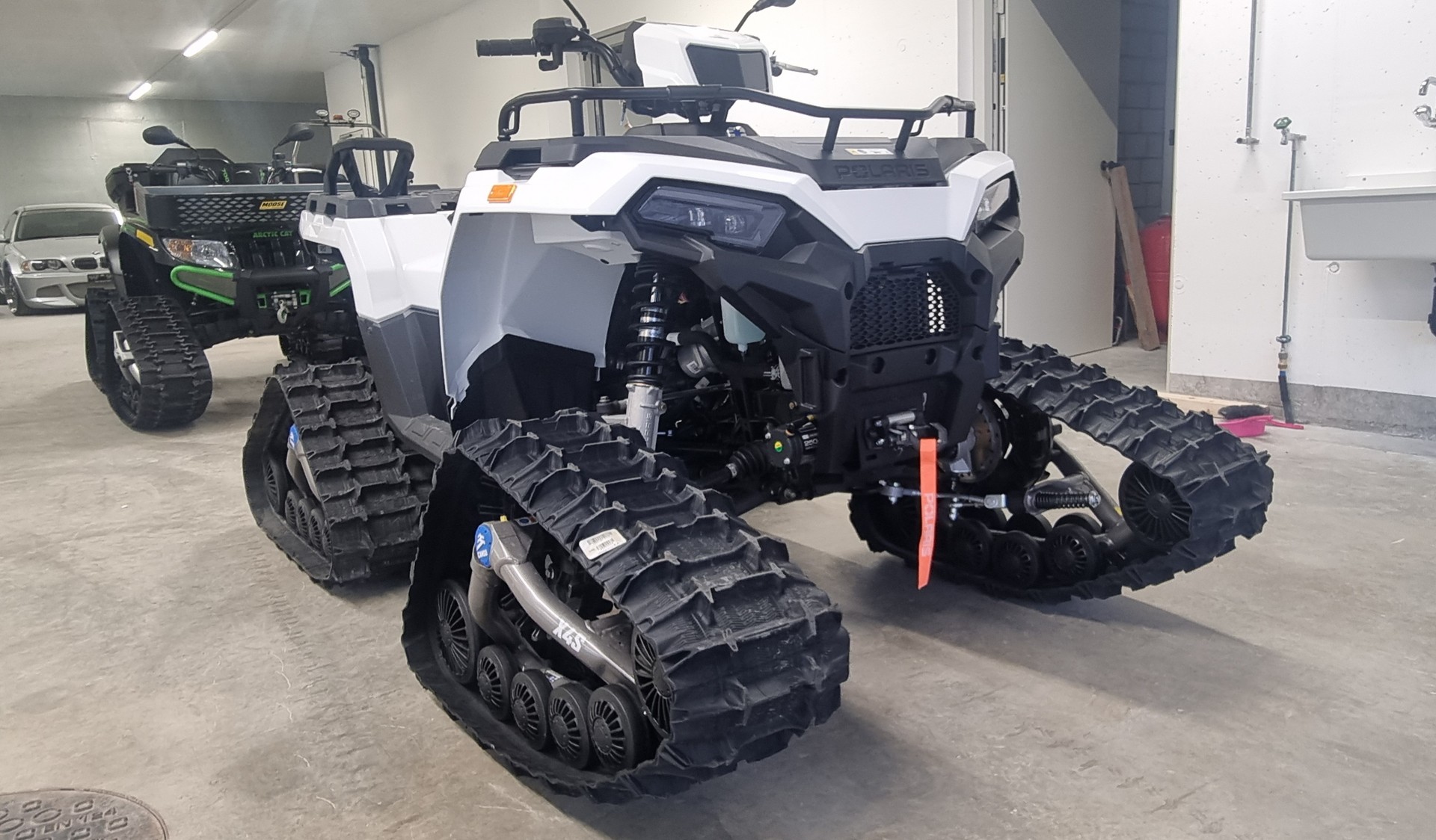 POLARIS Ab MFK mit Raupenkit und Räder L7e Kleinmotorfahrzeug