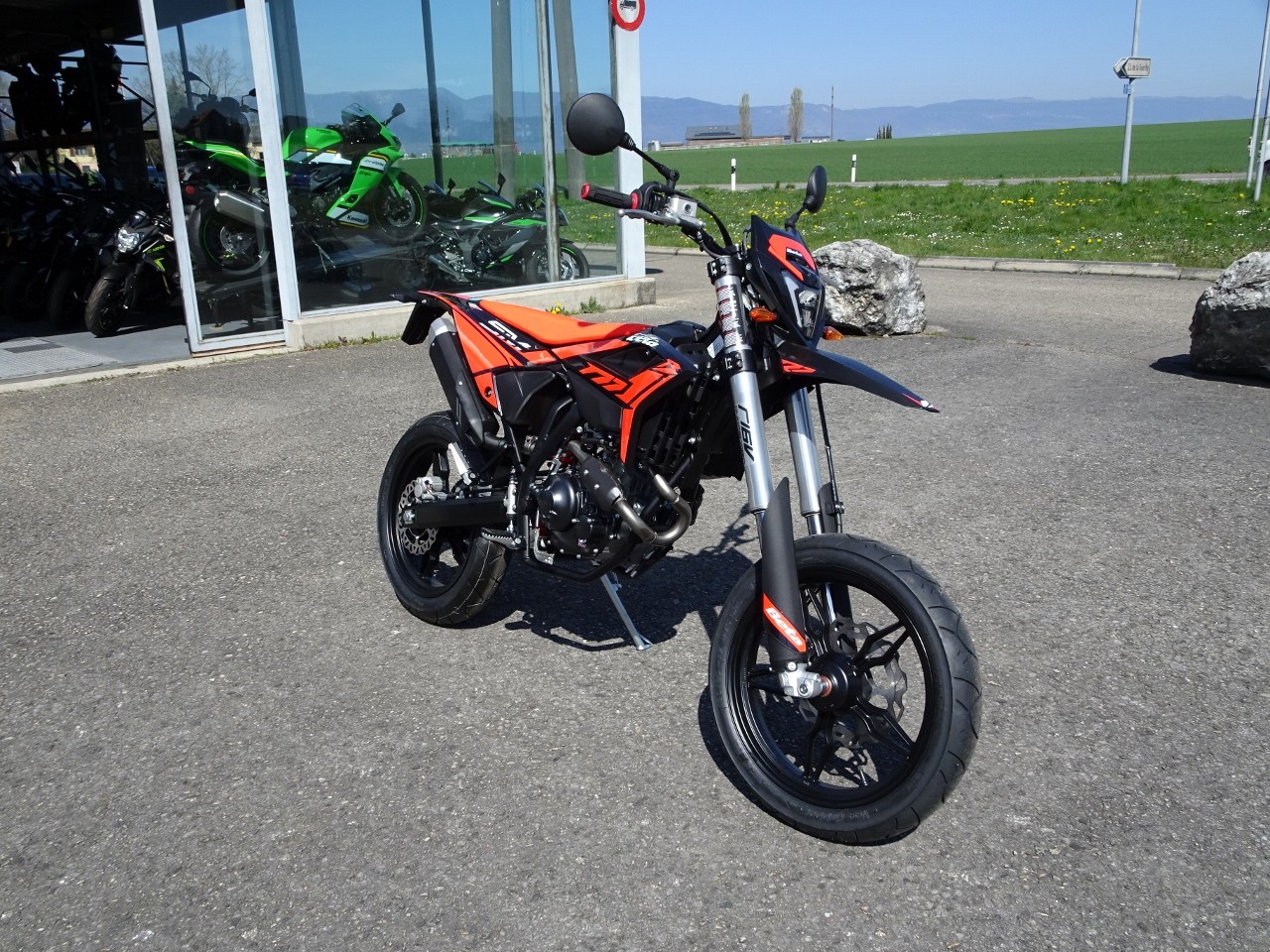 BETA RR 125 T Motard-showroom-element-1
