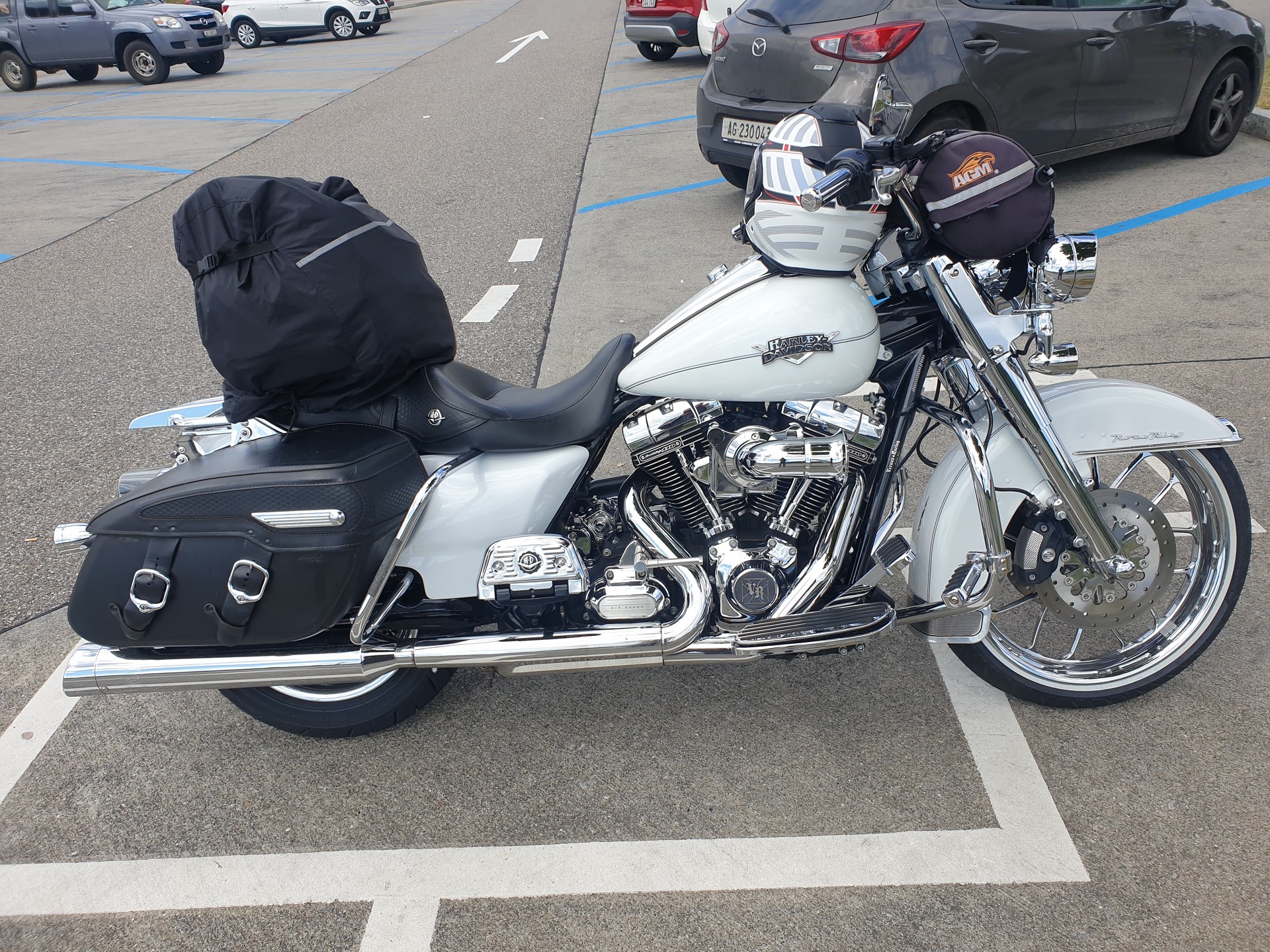 HARLEY-DAVIDSON FLHRC Road King Classic 103 ABS-image-3