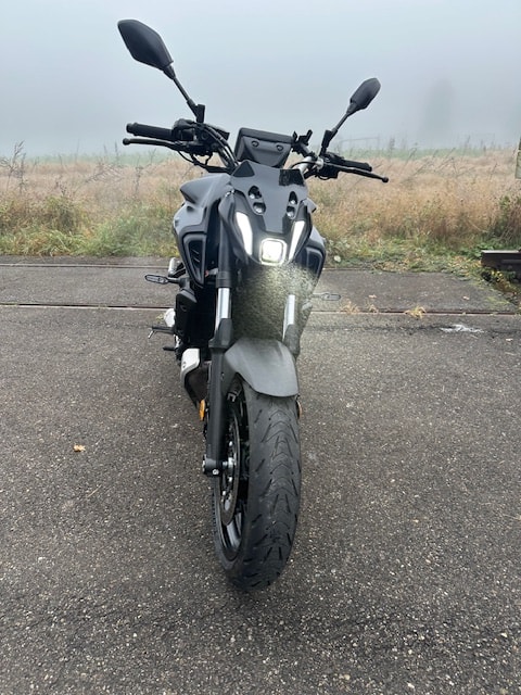 YAMAHA MT-07 (35KW)-showroom-element-1