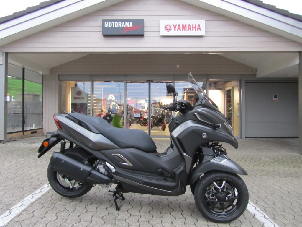 YAMAHA TRICITY 300