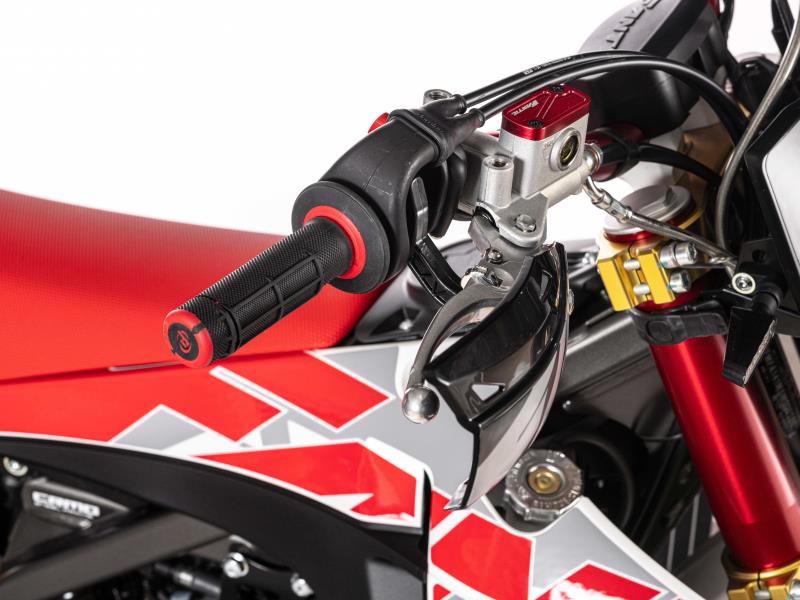 FANTIC XMF 125 Motard Competition-showroom-element-2