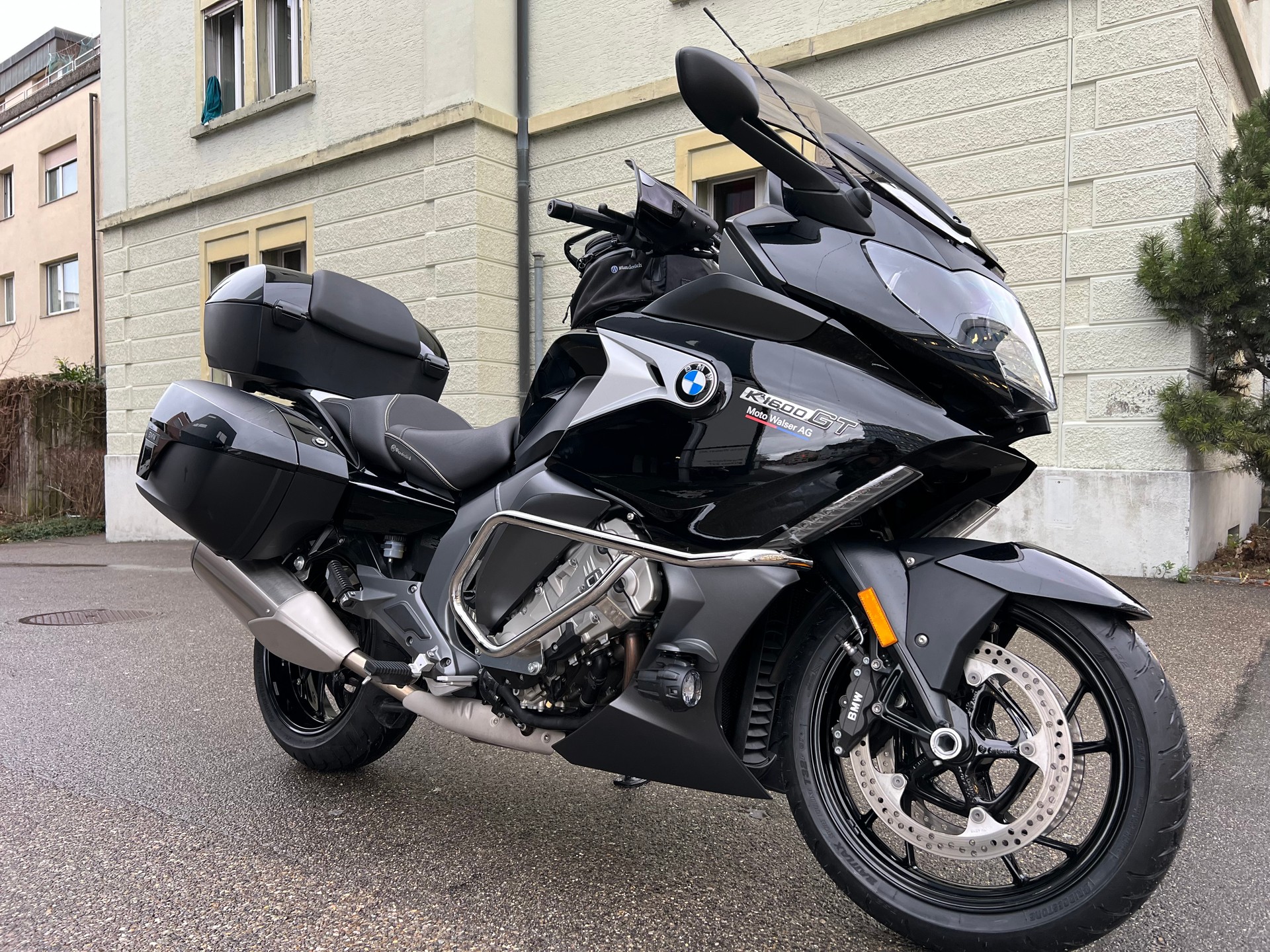BMW K 1600 GT-showroom-element-1
