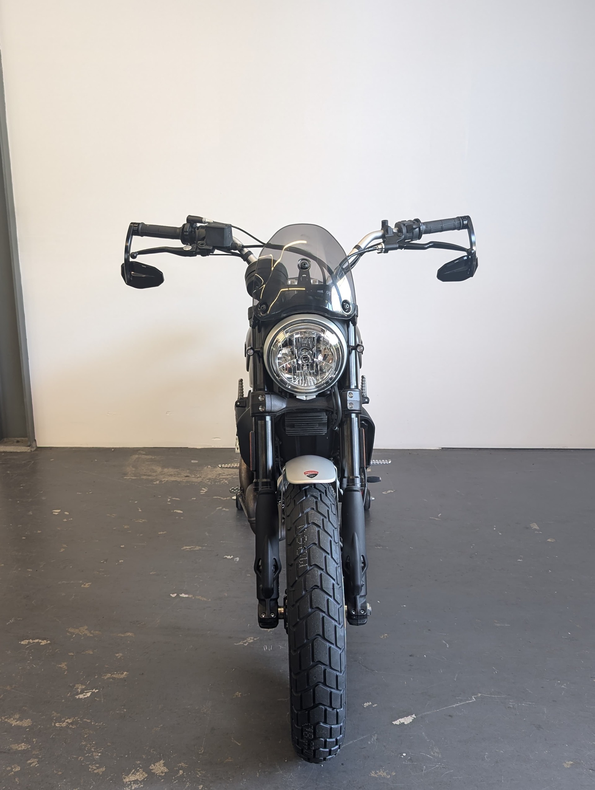 DUCATI Scrambler 800 Icon-showroom-element-2