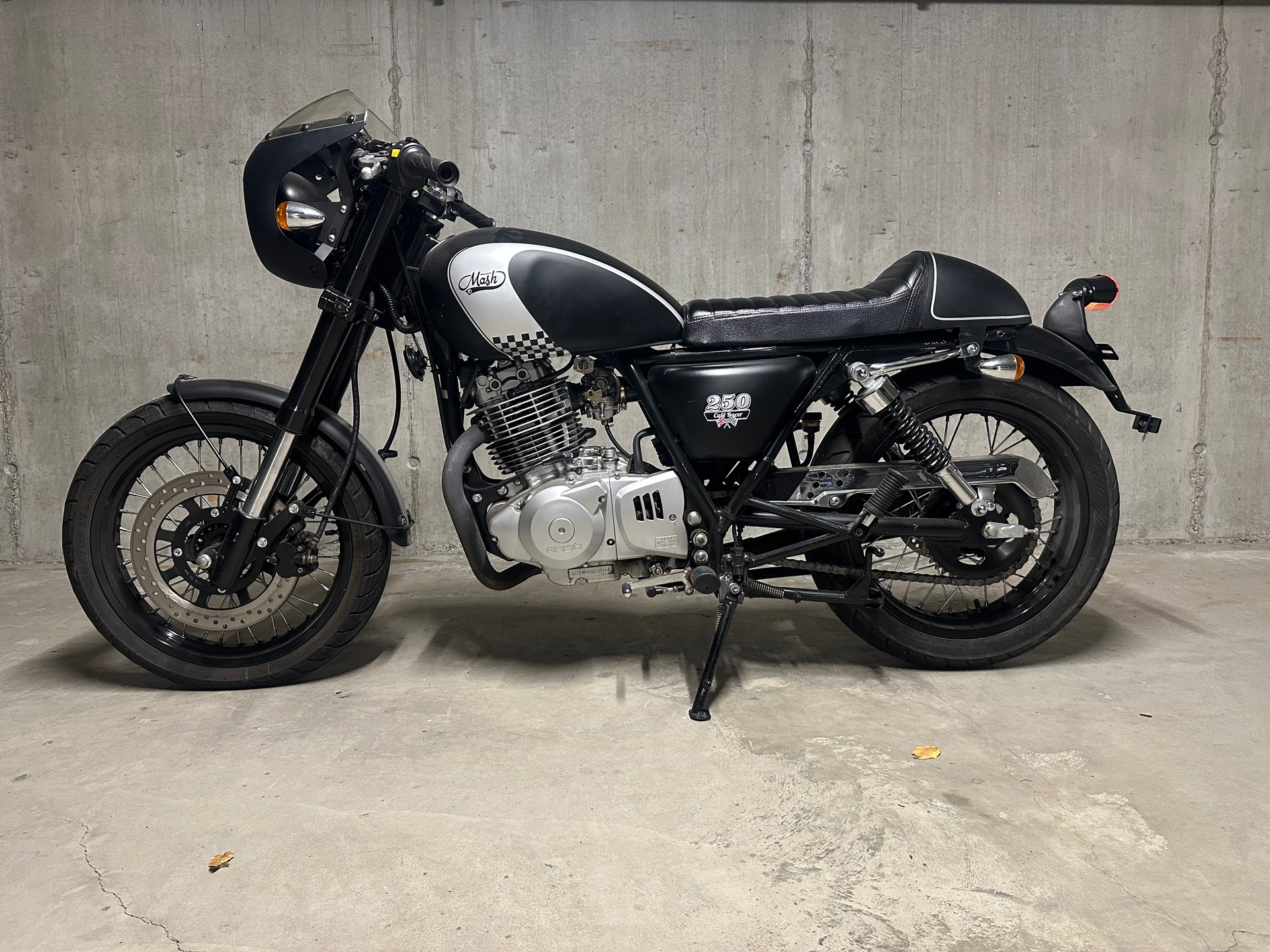 MASH 250 Cafe Racer-image-5