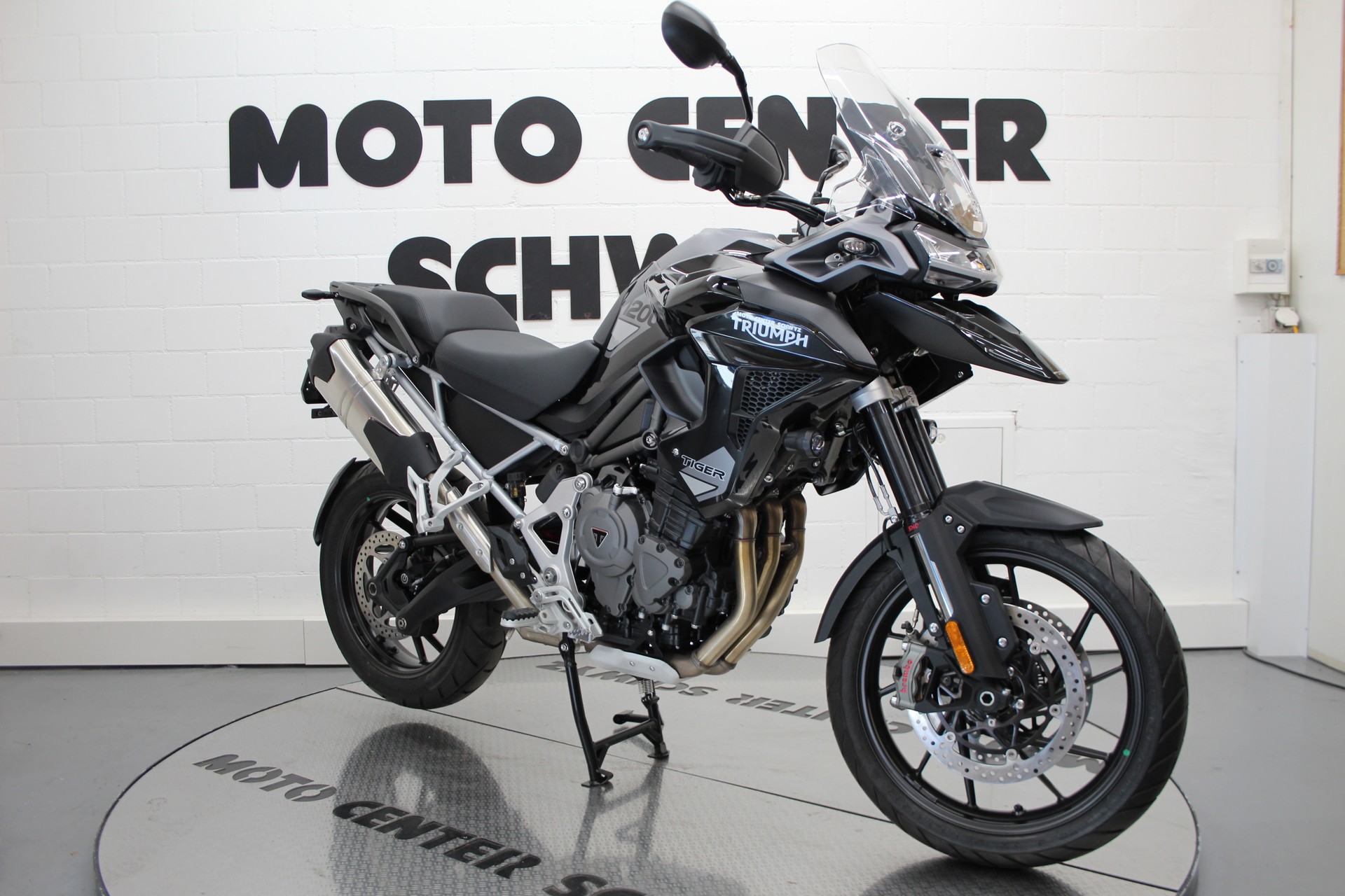 TRIUMPH Tiger 1200 GT Pro-showroom-element-1