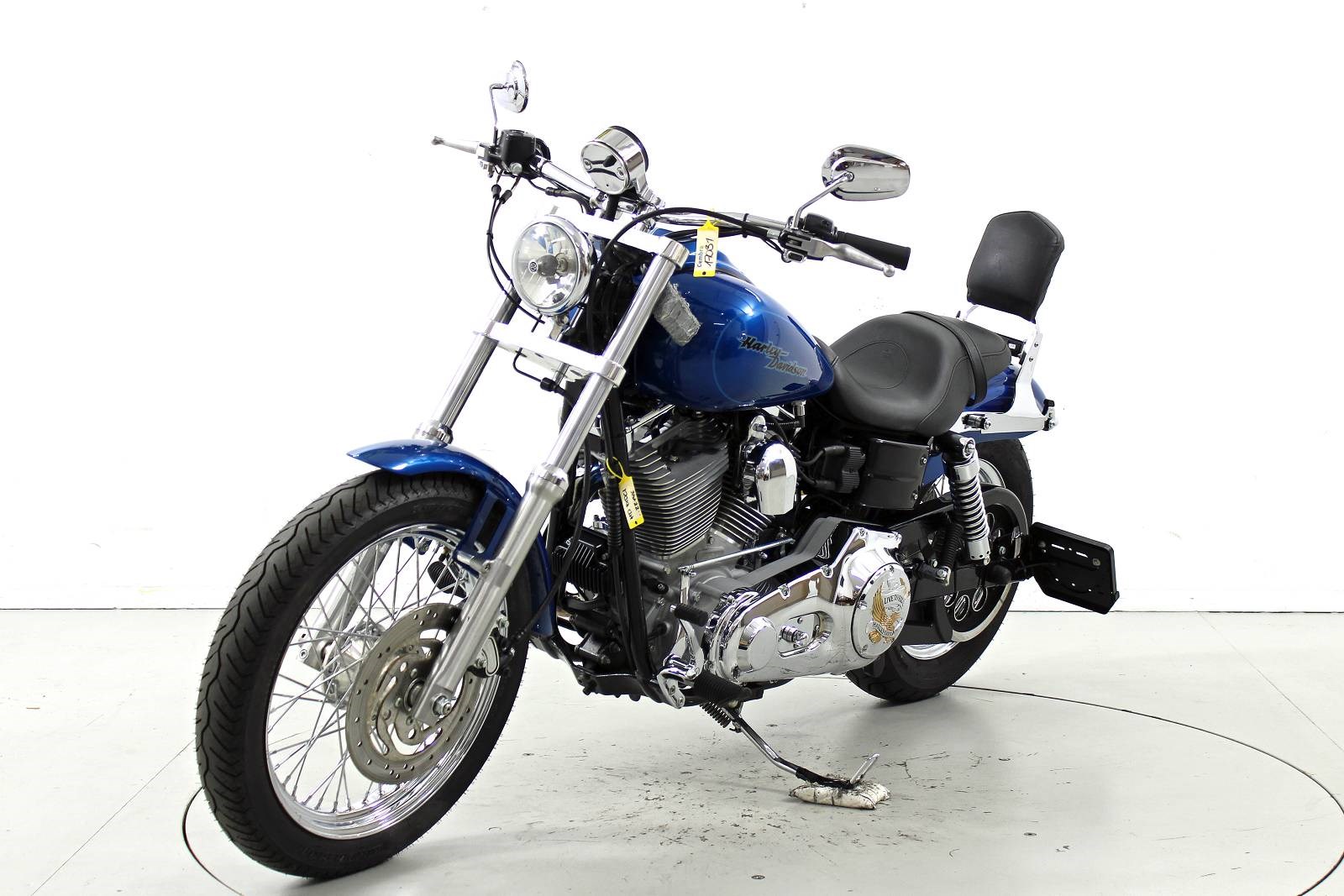 HARLEY-DAVIDSON FXDCI-showroom-element-2