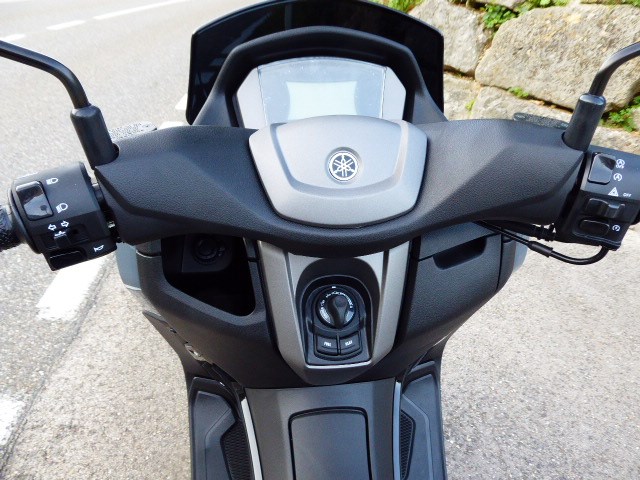 YAMAHA N-Max GPD 125-image-4