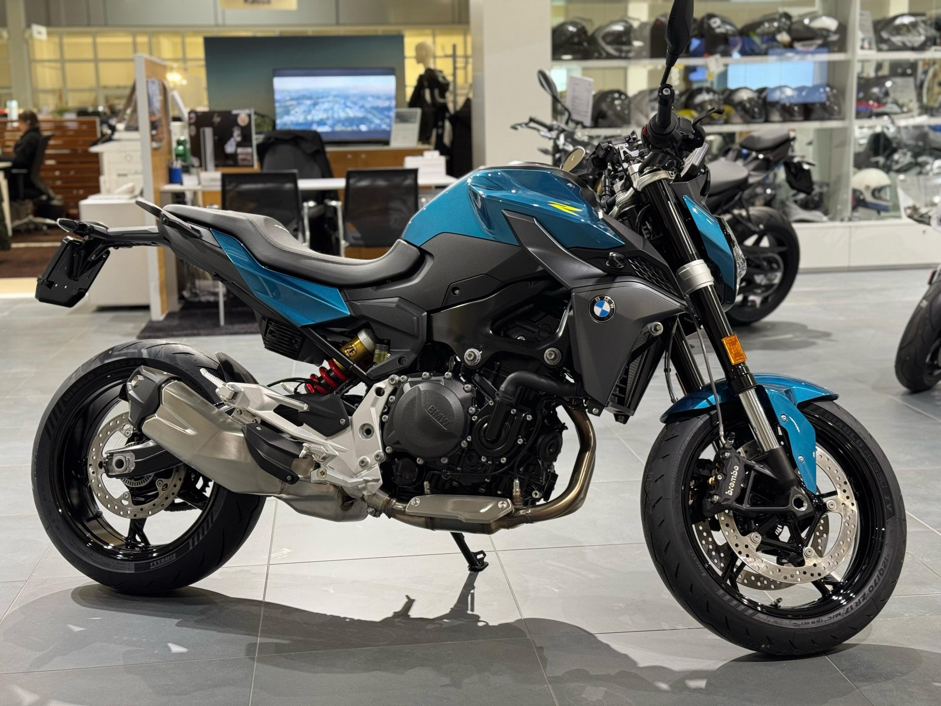 BMW F 900 R