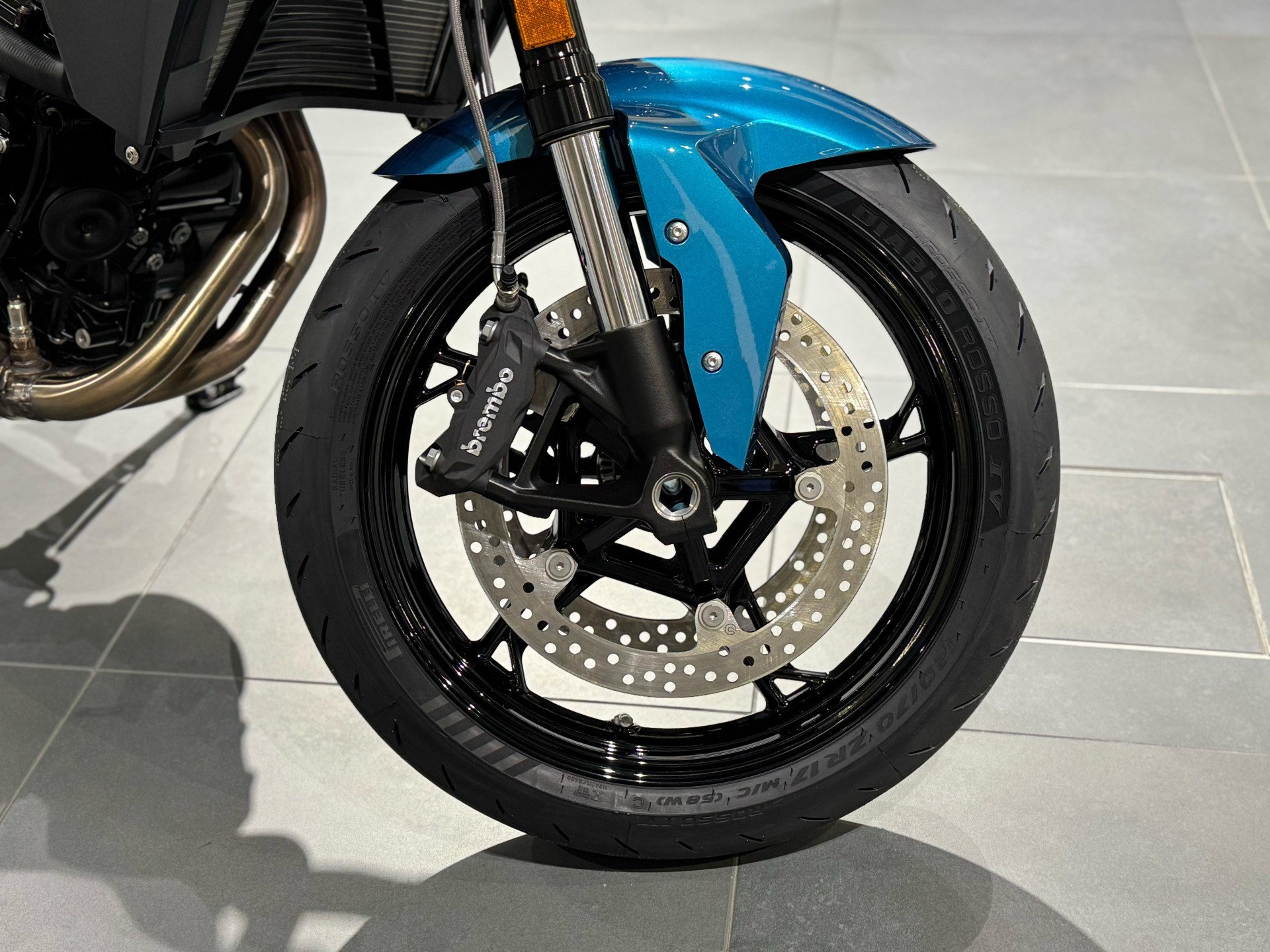 BMW F 900 R-image-4