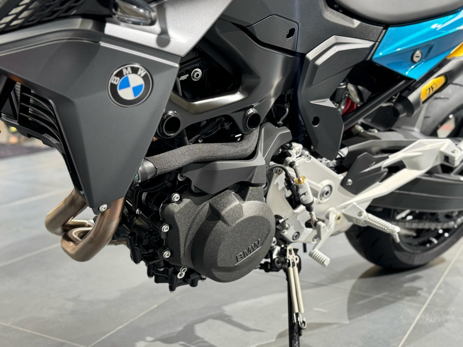 BMW F 900 R-image-5