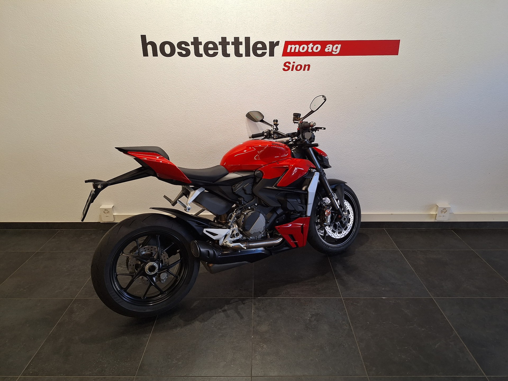 DUCATI Streetfighter V2-image-3