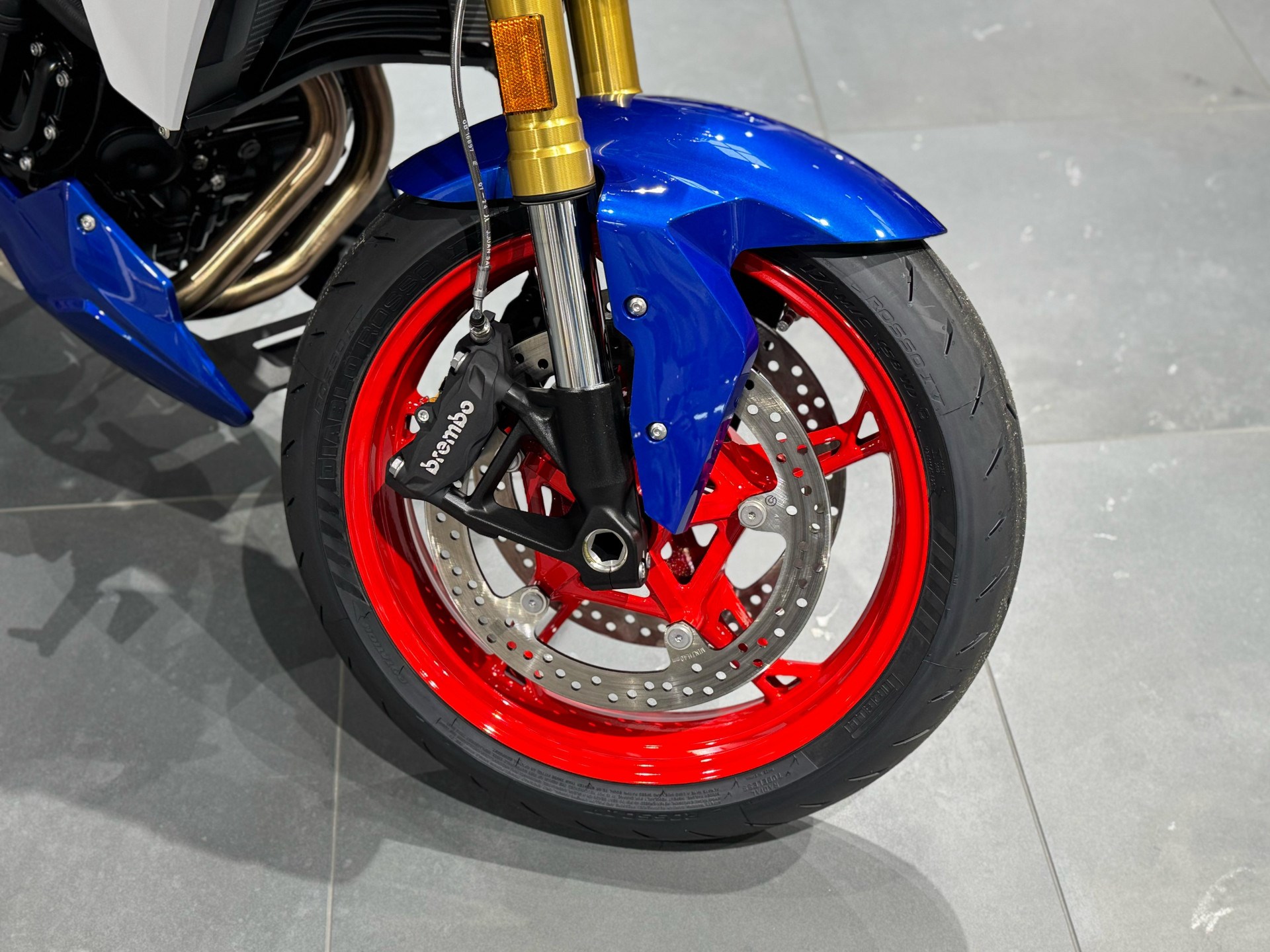 BMW F 900 R Sport-image-6
