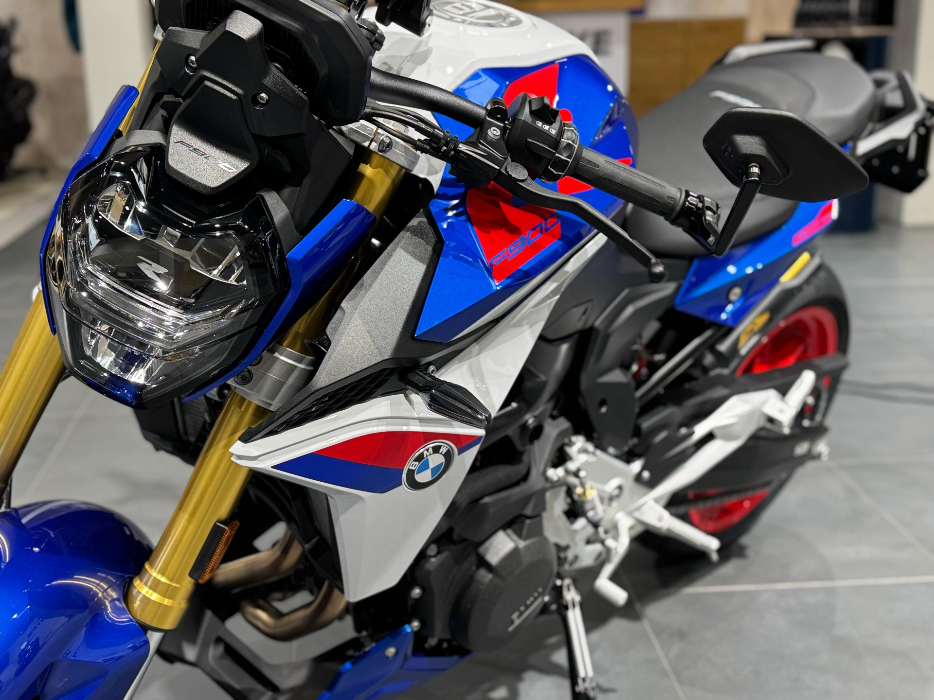 BMW F 900 R Sport-image-7