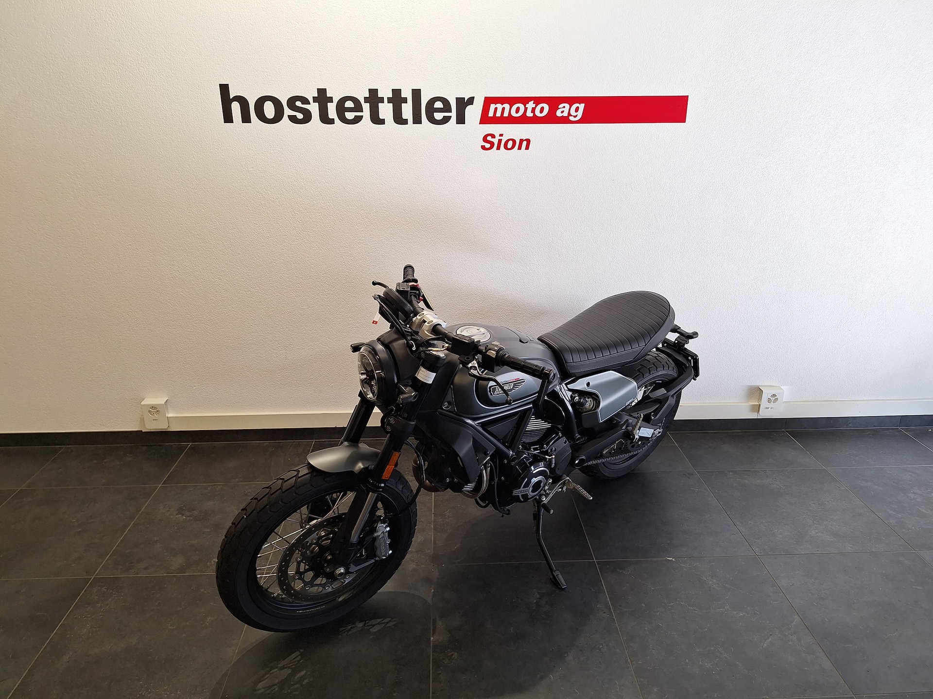 DUCATI SCRAMBLER 803 Nightshift-image-2