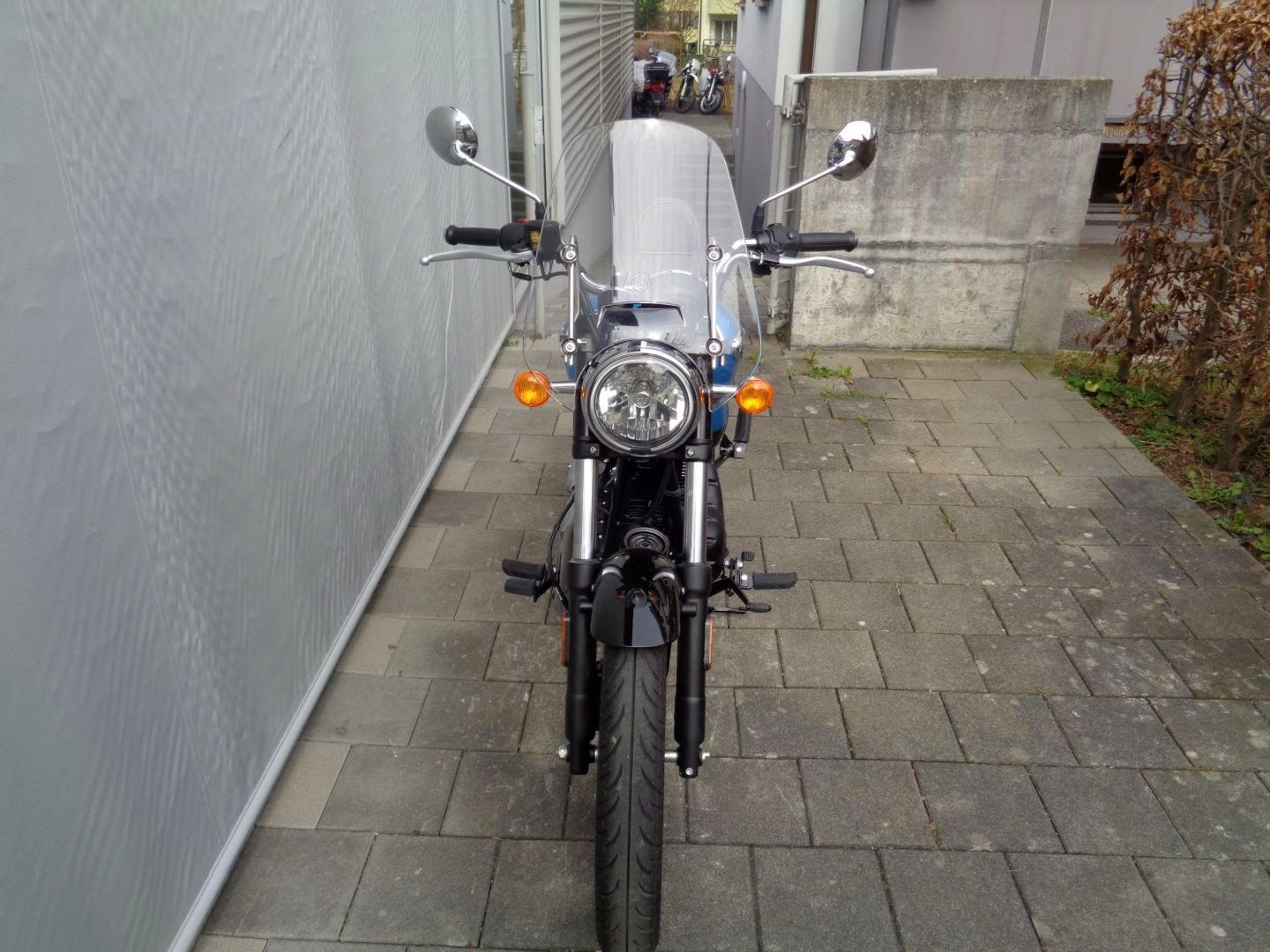 ROYAL ENFIELD METEOR SUPERNOVA 350 E5-showroom-element-3