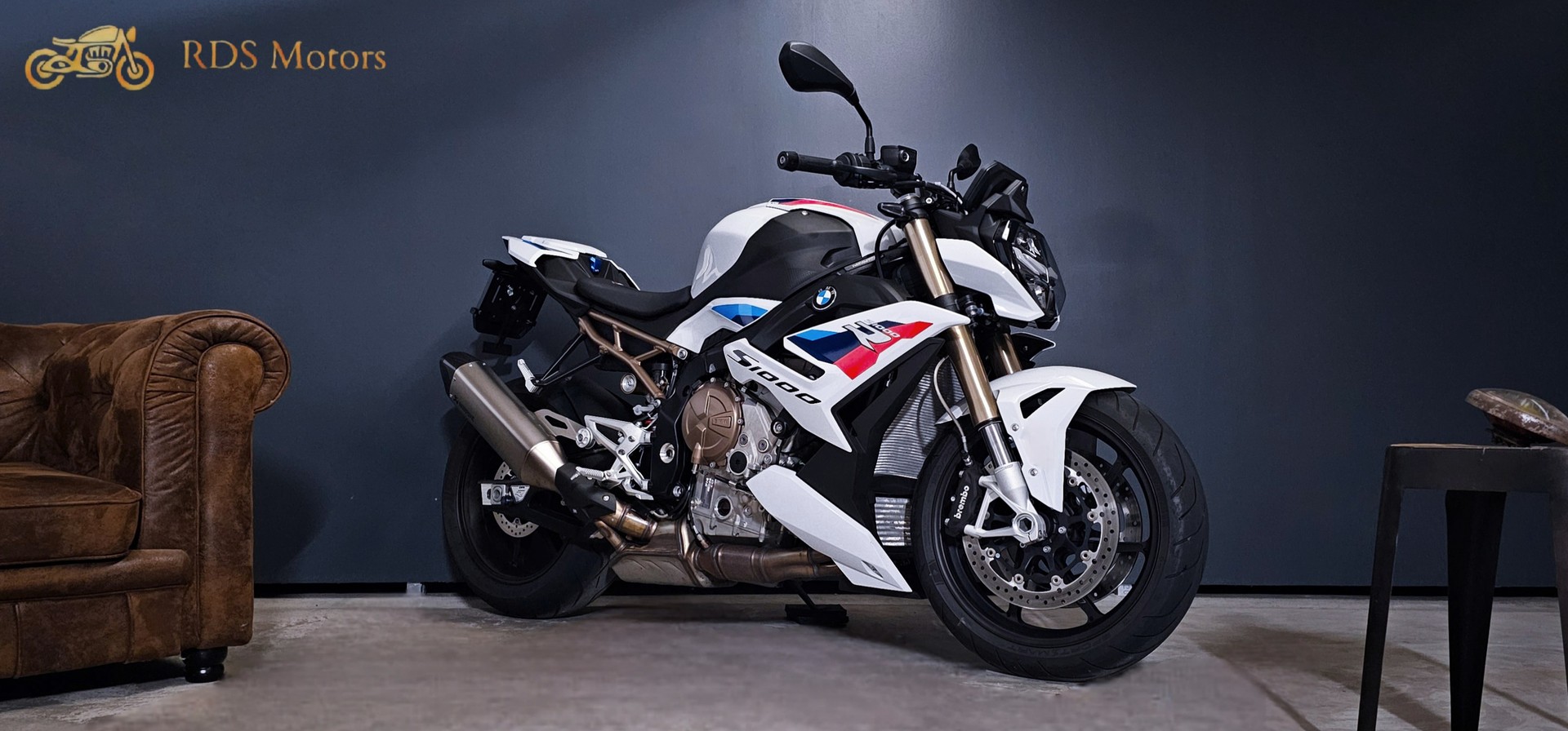 BMW S 1000 R-showroom-element-1