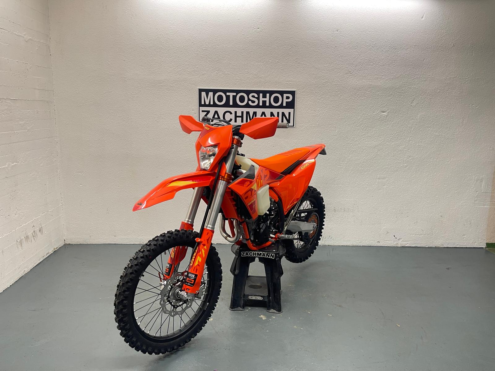 KTM 350 EXC-F SIX DAYS-showroom-element-2