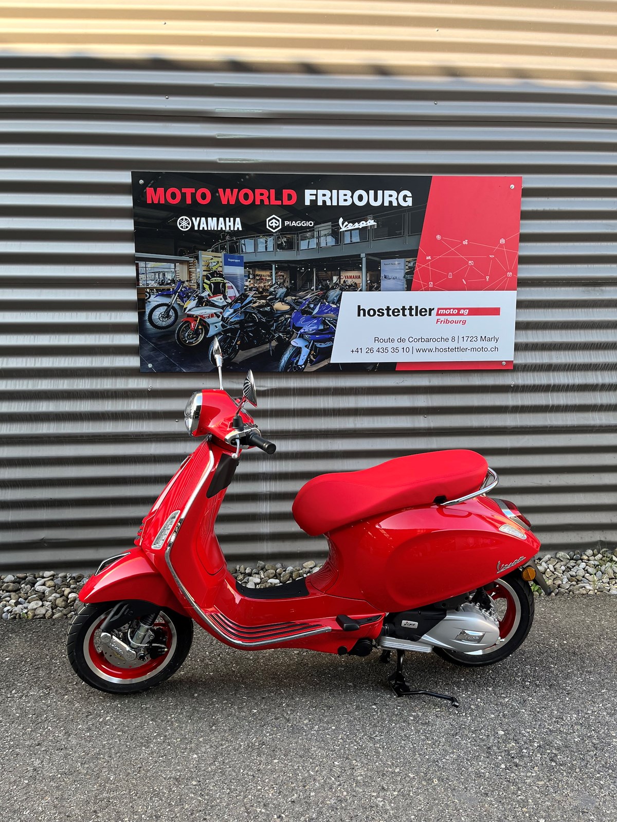 PIAGGIO Vespa Primavera Red ABS-showroom-element-1