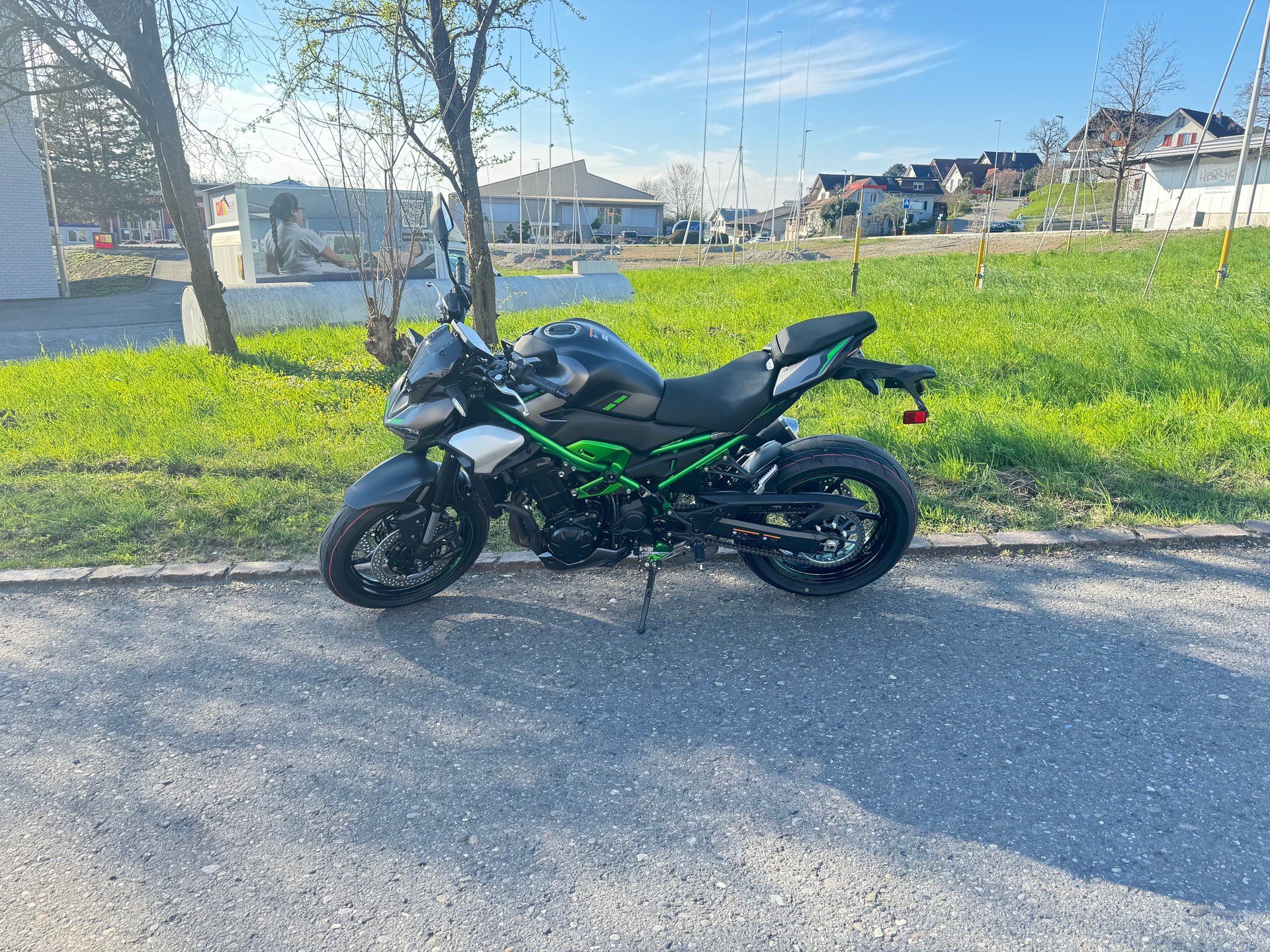 KAWASAKI Z 900 (70kW)-showroom-element-1