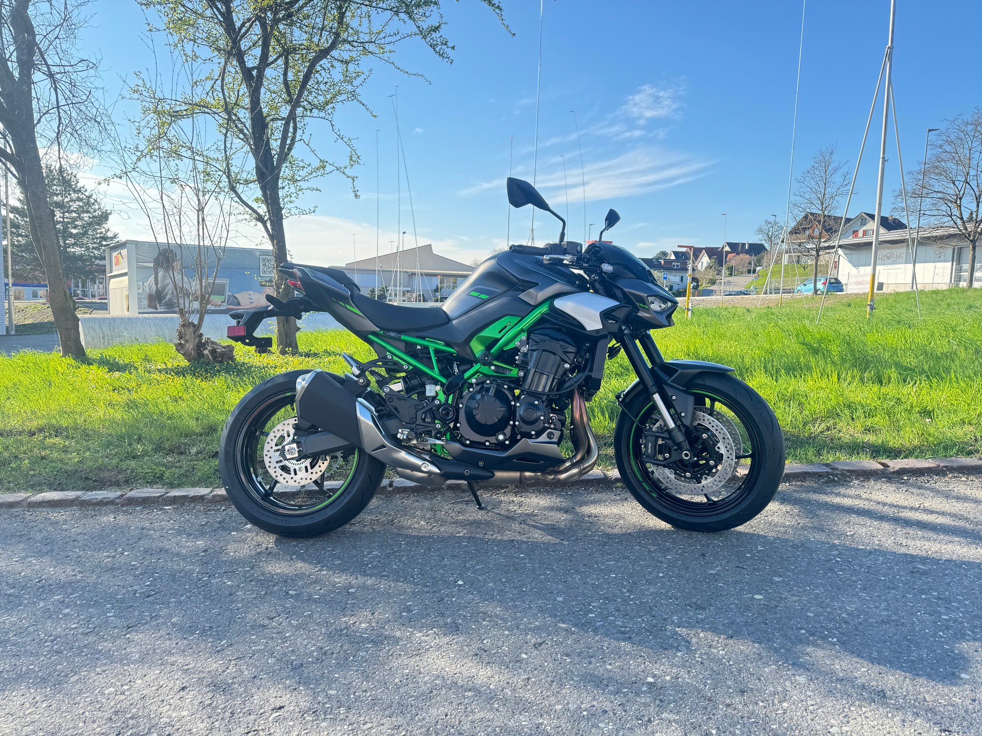 KAWASAKI Z 900 (70kW)-showroom-element-3