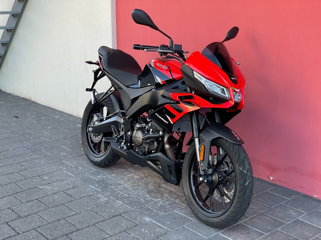 APRILIA Tuono 125 - 4 Jahre Garantie-showroom-element-1