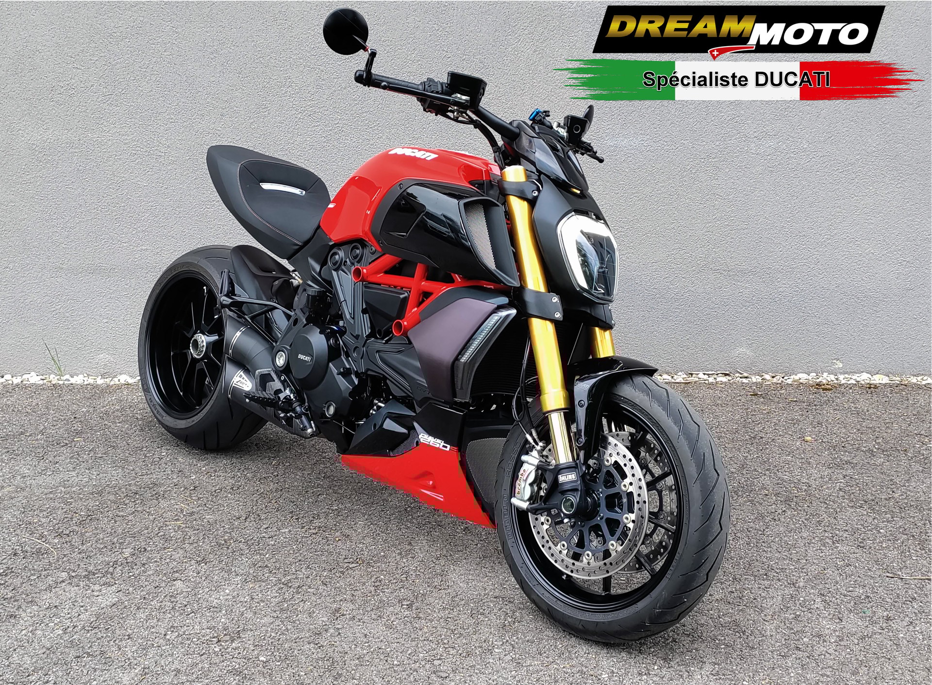 DUCATI Diavel 1260 S-showroom-element-1