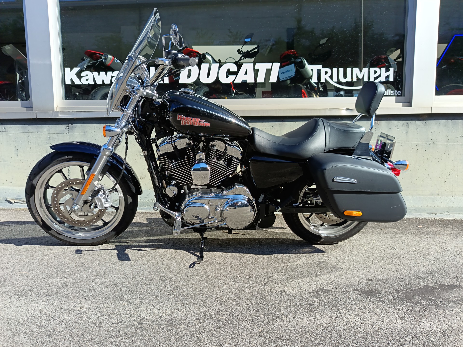 HARLEY-DAVIDSON XL 1200 T Super Low ABS-image-0