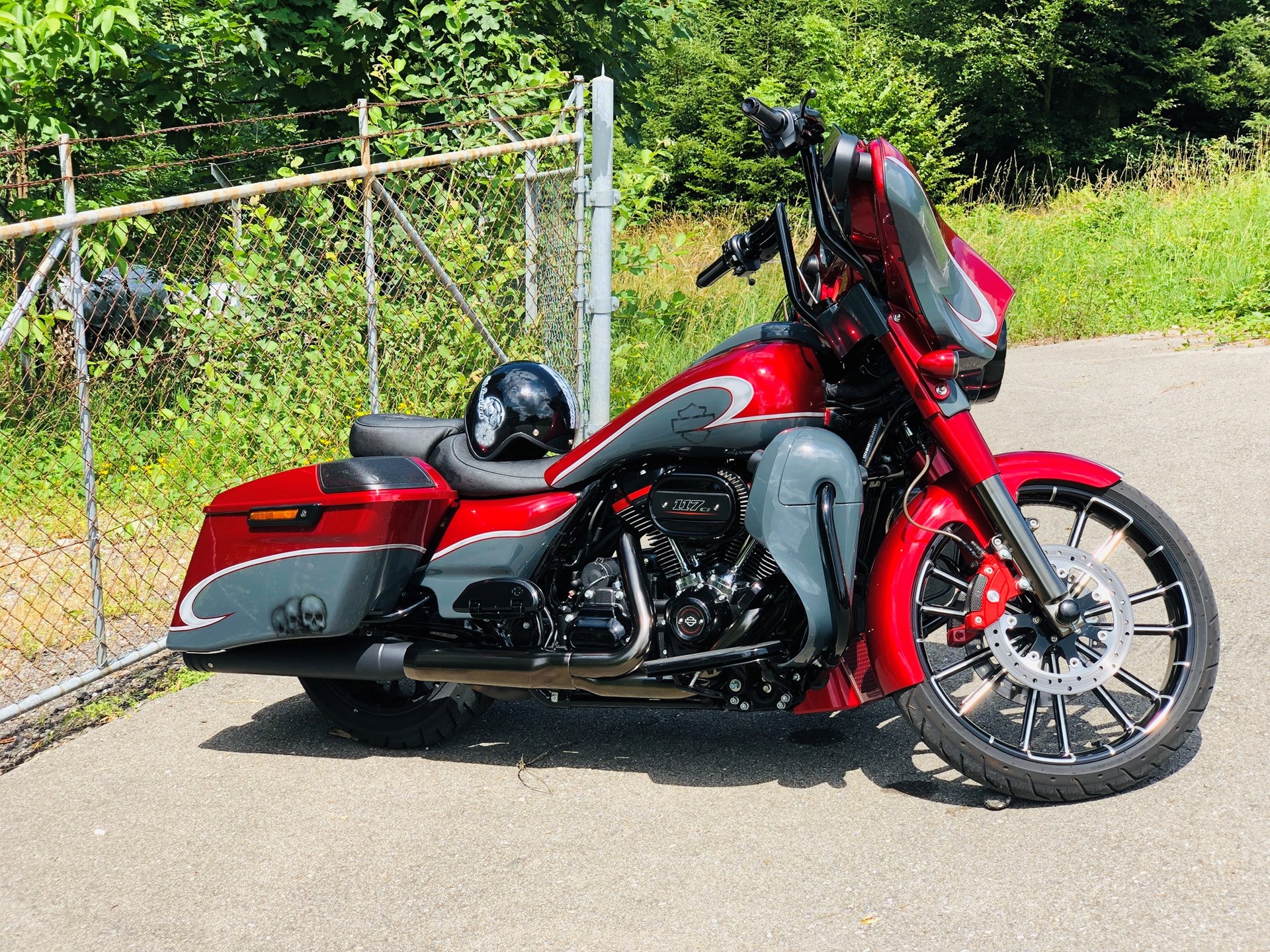 HARLEY-DAVIDSON FLHXSE Street Glide ABS CVO 117-image-1