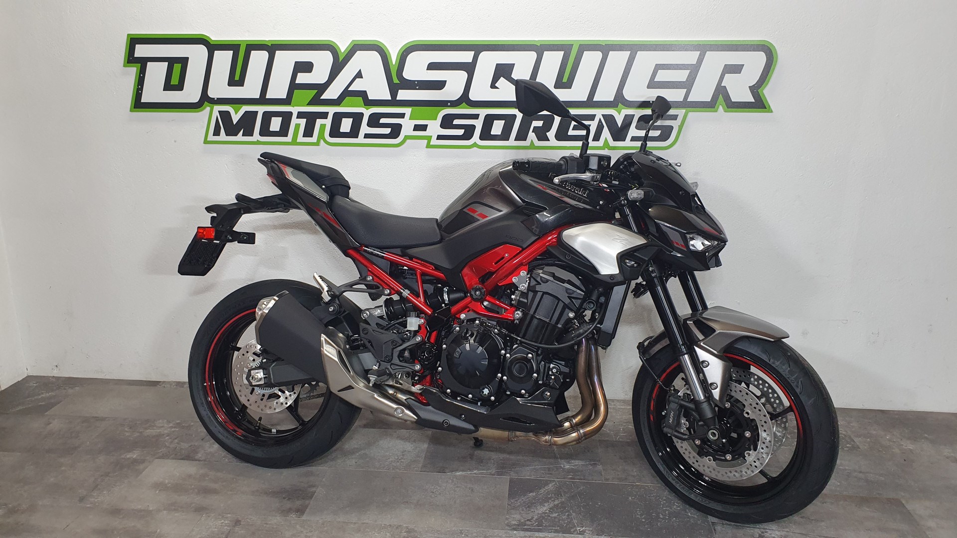 KAWASAKI Z 900-image-0