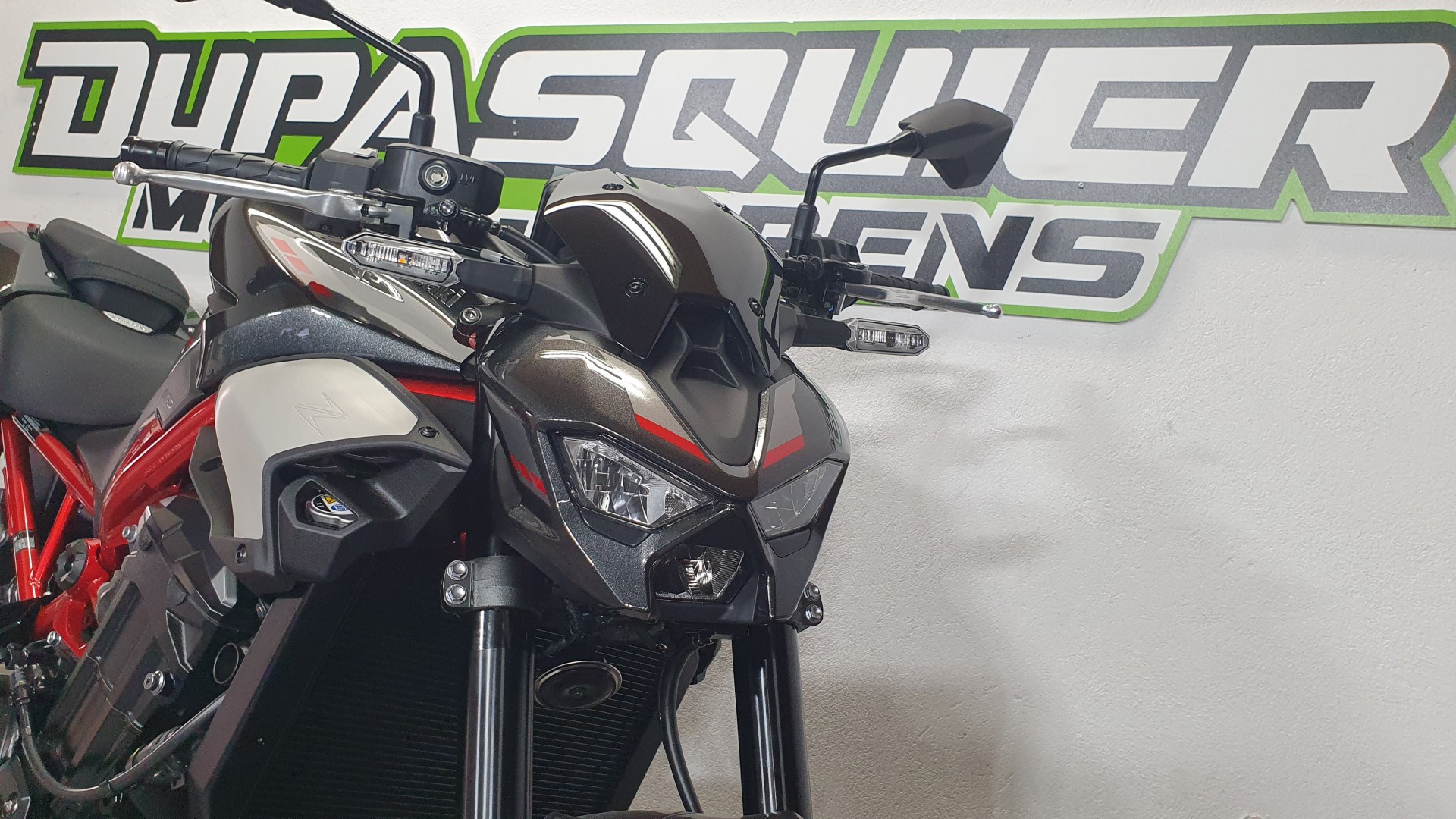 KAWASAKI Z 900-image-4