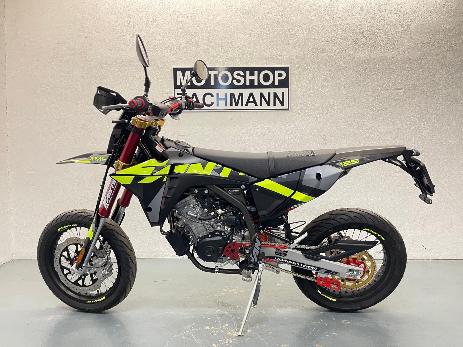 FANTIC XMF 125 Motard Competition-showroom-element-3
