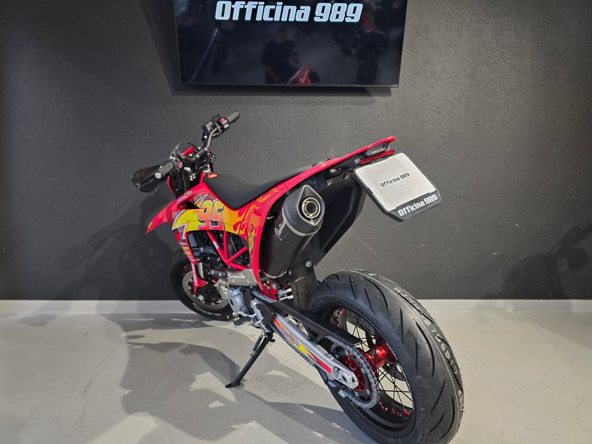 GASGAS SM 700-showroom-element-3