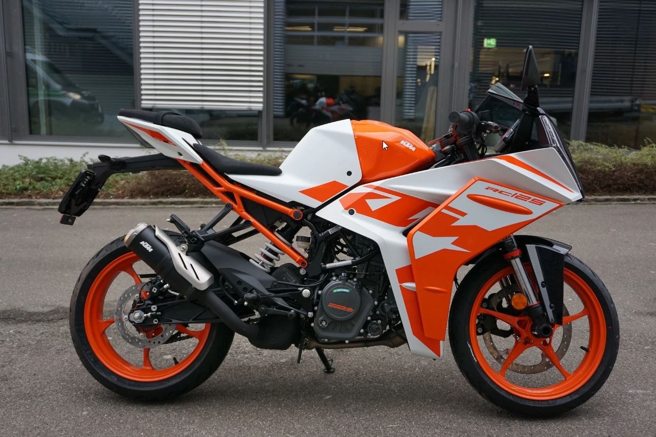 KTM RC 125 Tageszulassung-showroom-element-1